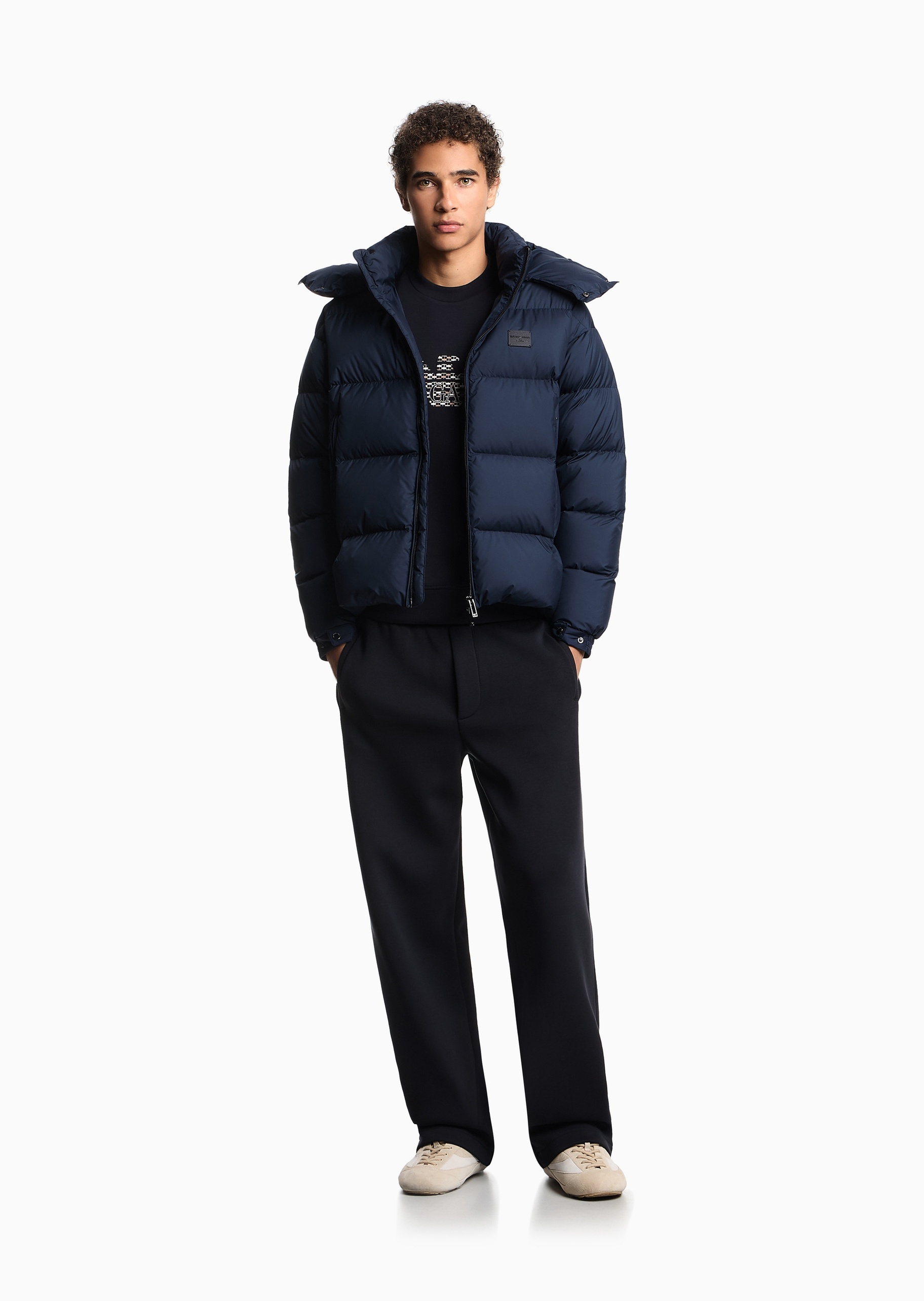 Emporio Armani 男士套头圆领宽松落肩休闲重磅卫衣