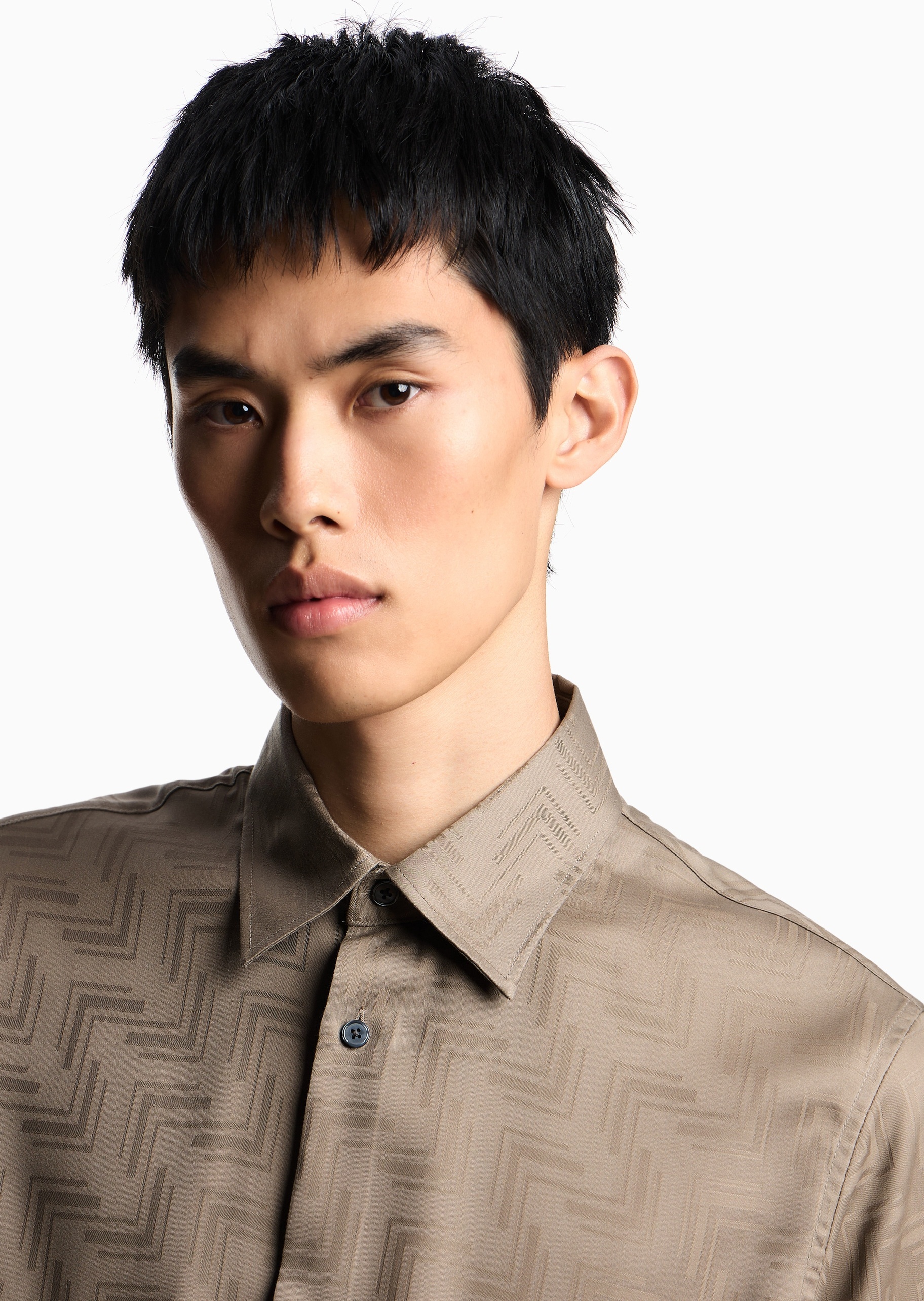 Emporio Armani 男士老钱风轻奢人夫感短袖西装衬衫