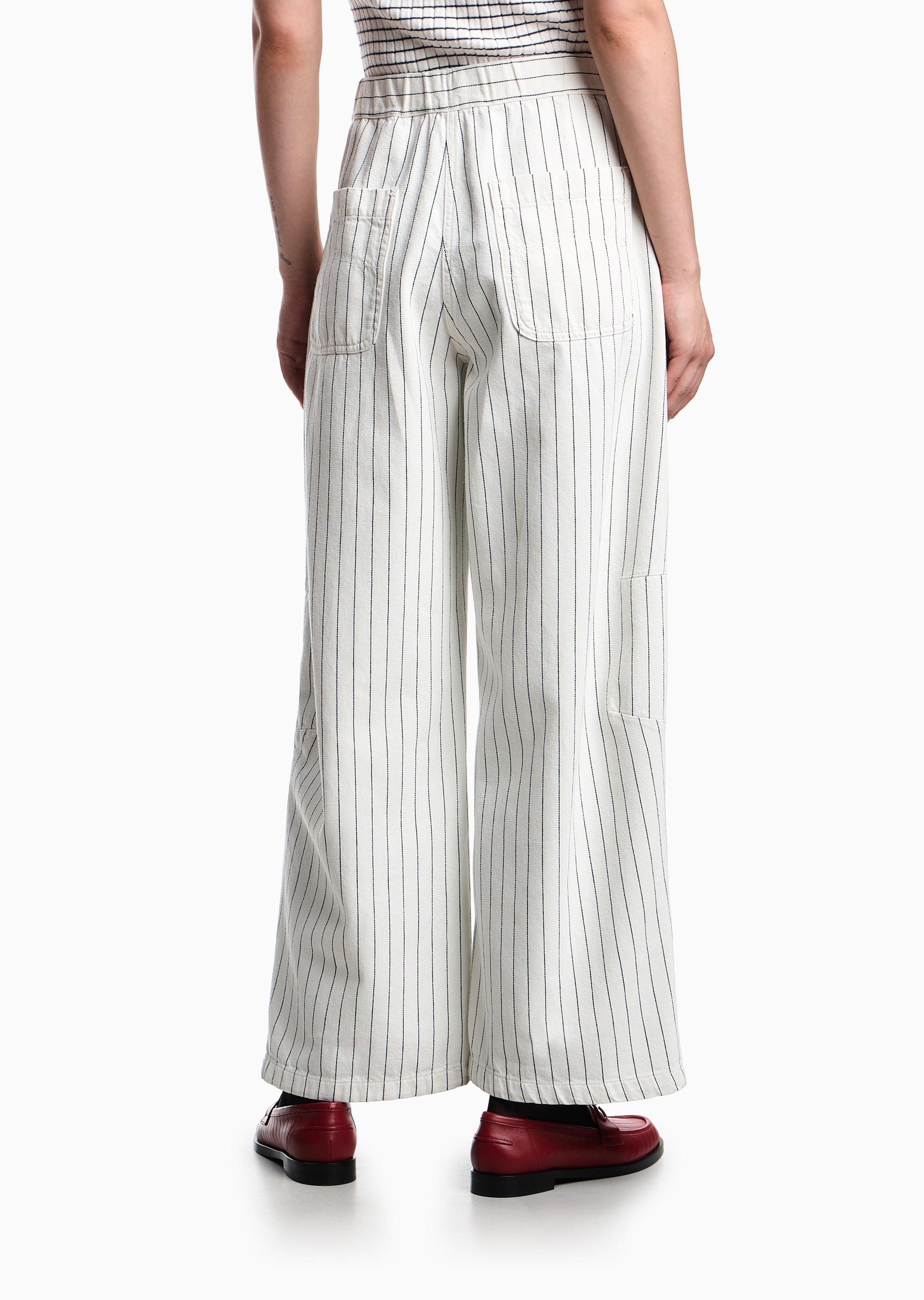 Emporio Armani 女士全棉宽松长款直筒细条纹休闲裤