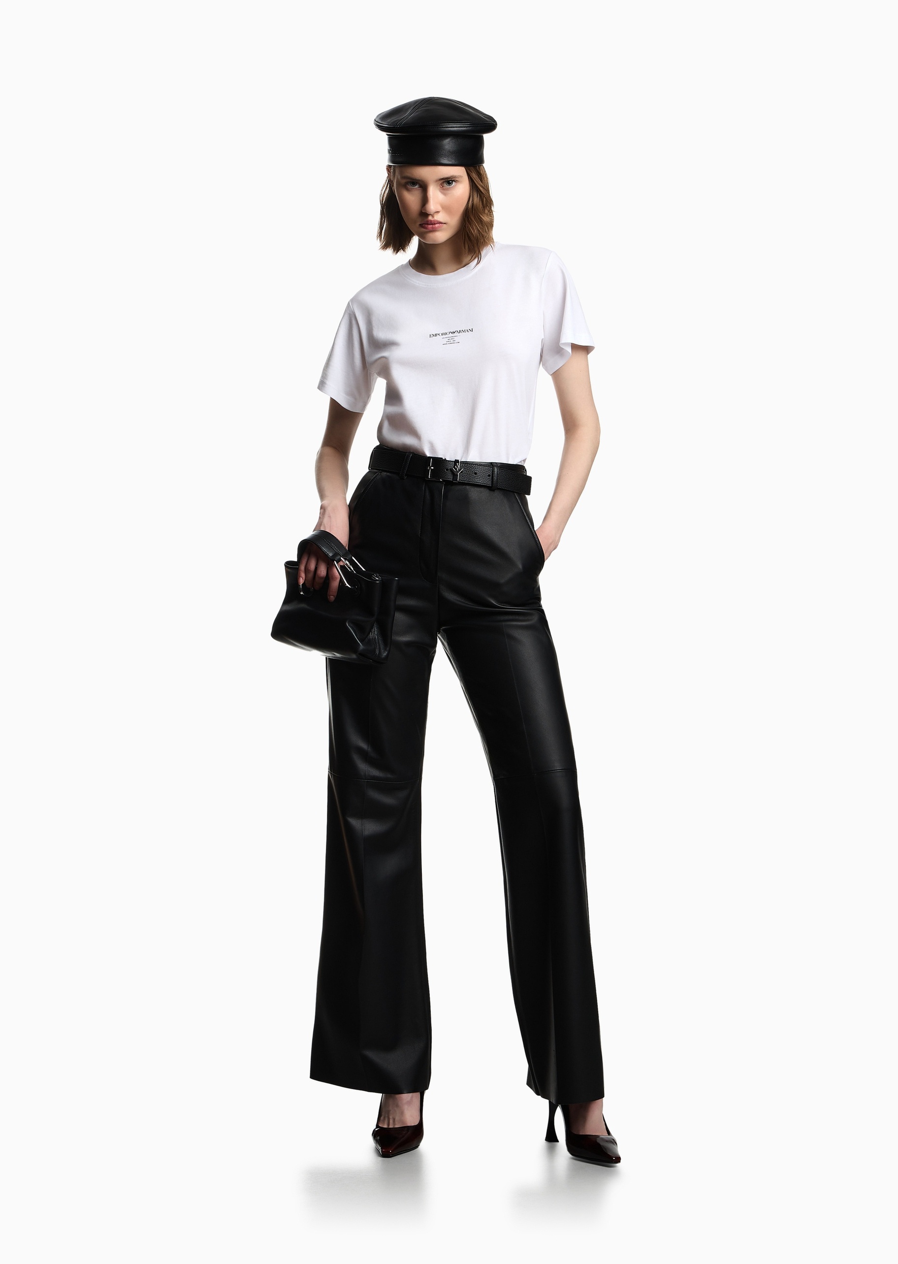 Emporio Armani 女士纯棉合身短袖圆领正肩纯色轻薄T恤衫