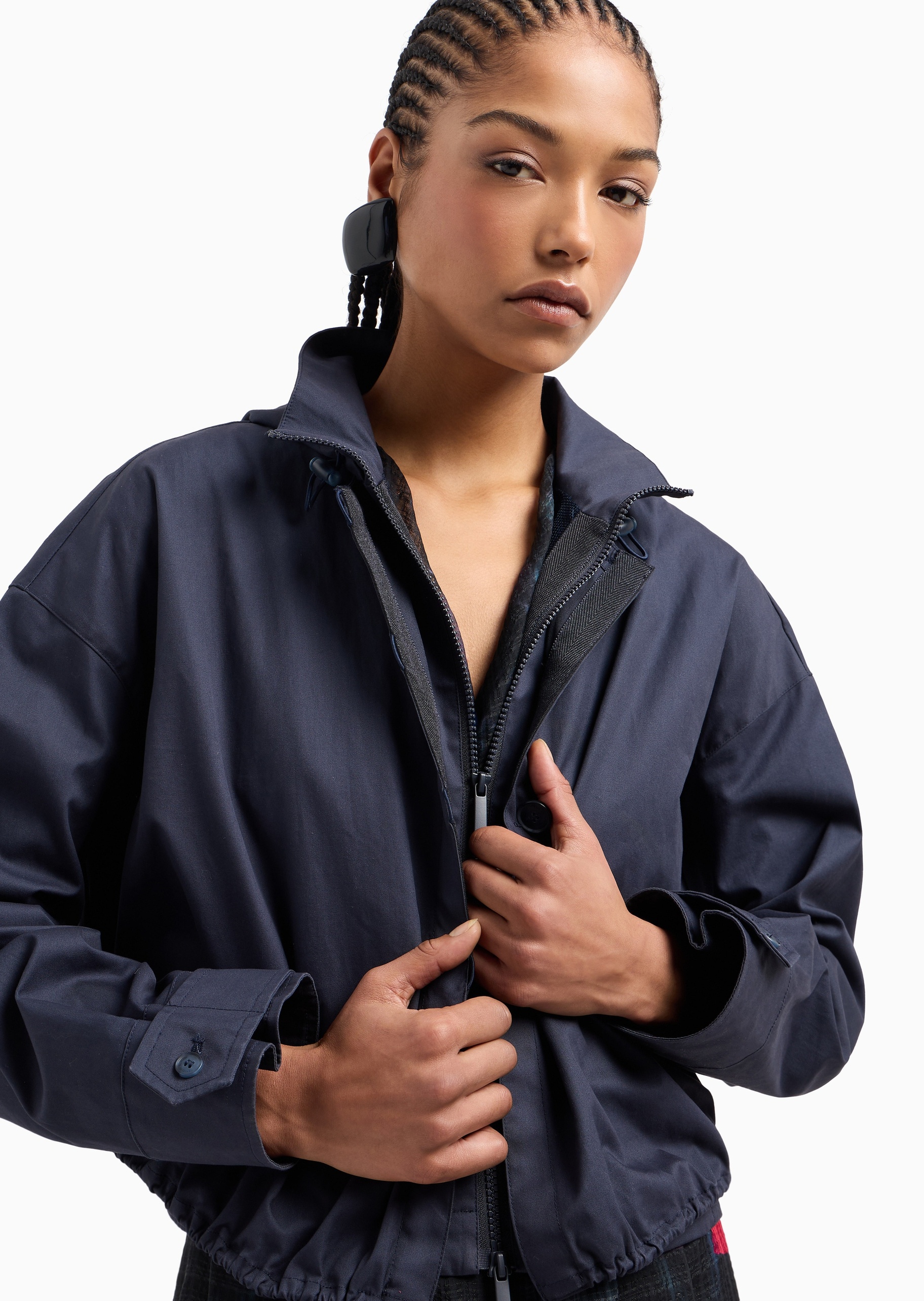 Emporio Armani 女士合身长袖可拆内胆连帽秀场同款夹克
