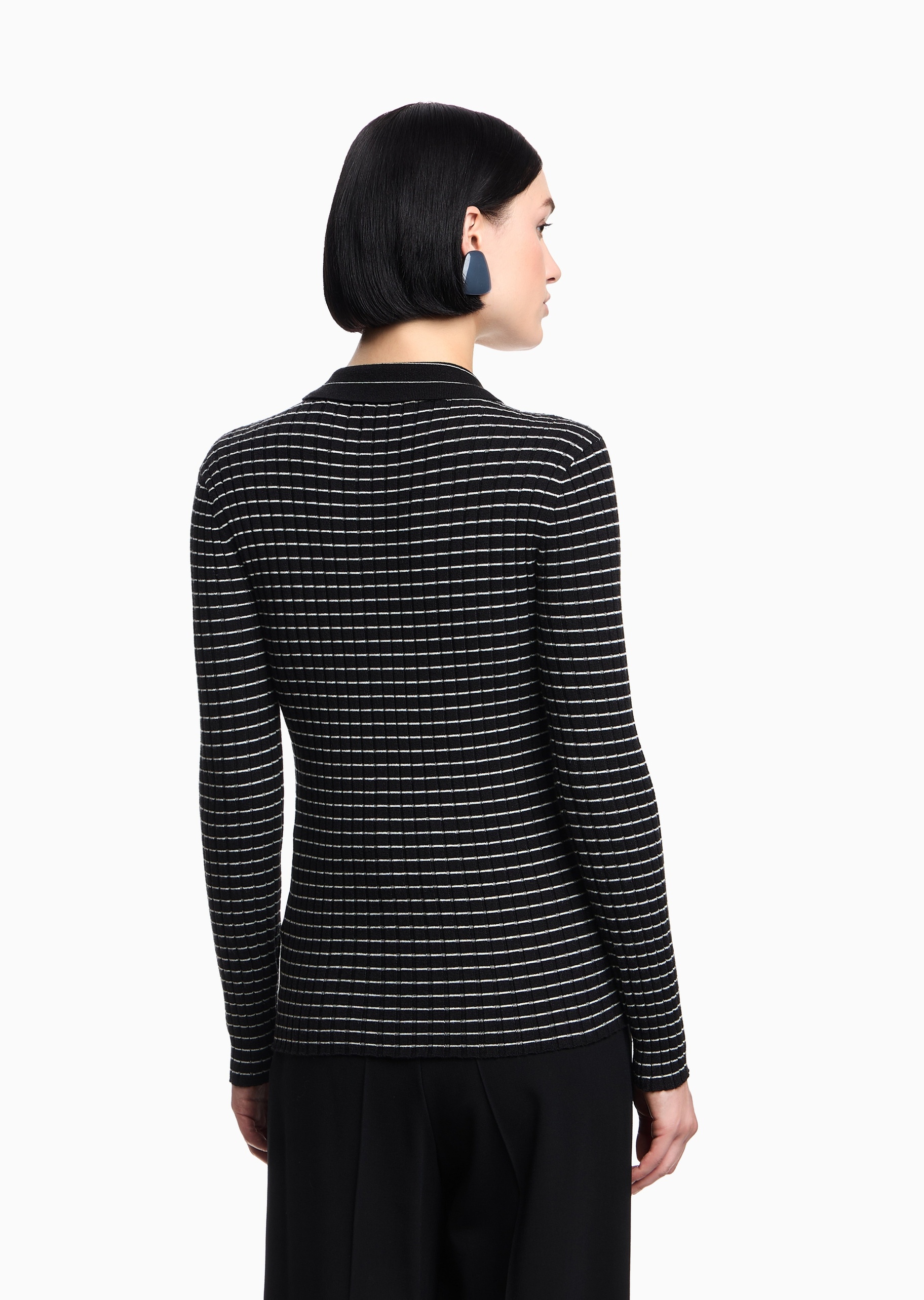 Emporio Armani 女士长袖翻领纽扣门襟条纹针织开衫
