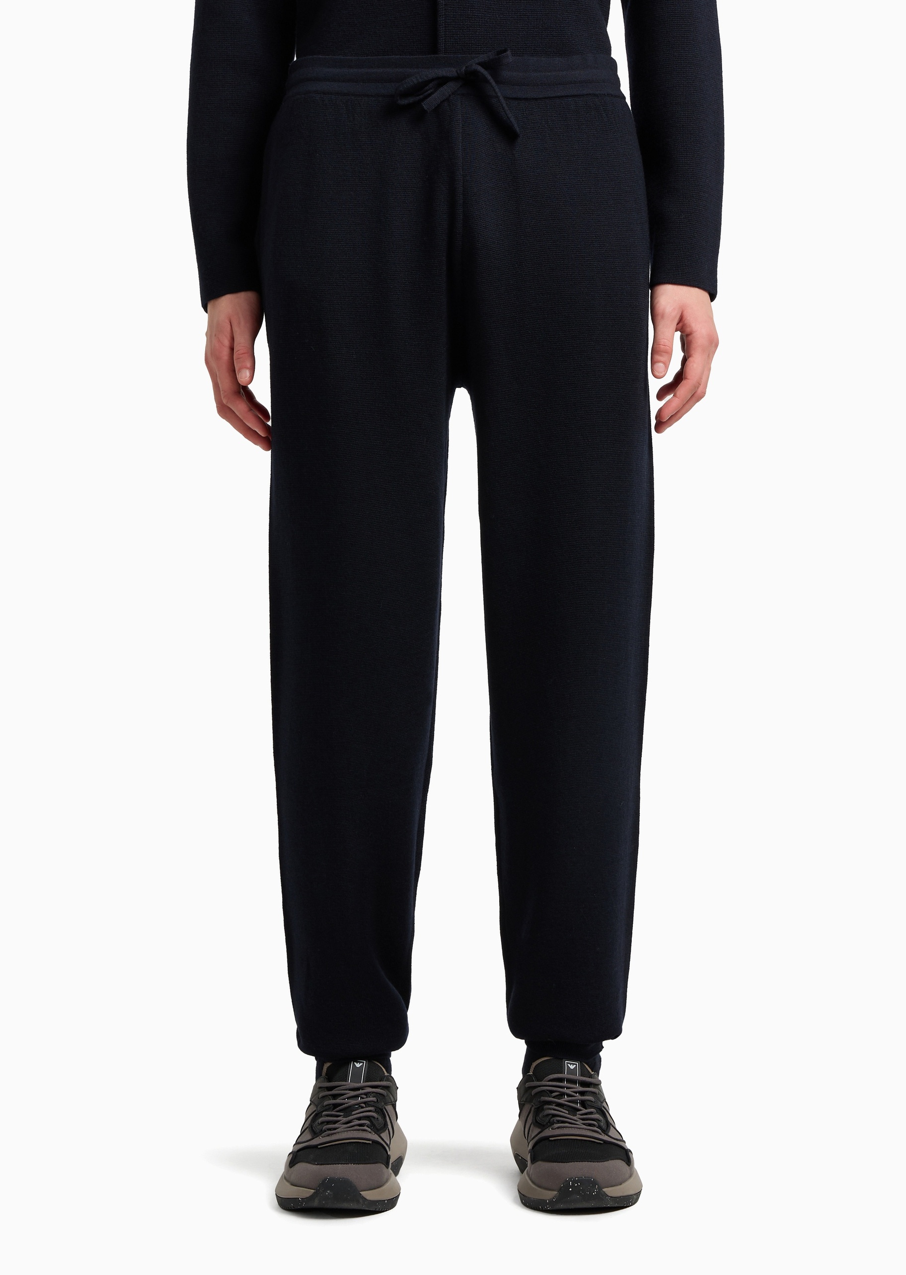Emporio Armani 男士宽松休闲老钱风羊毛束脚运动卫裤