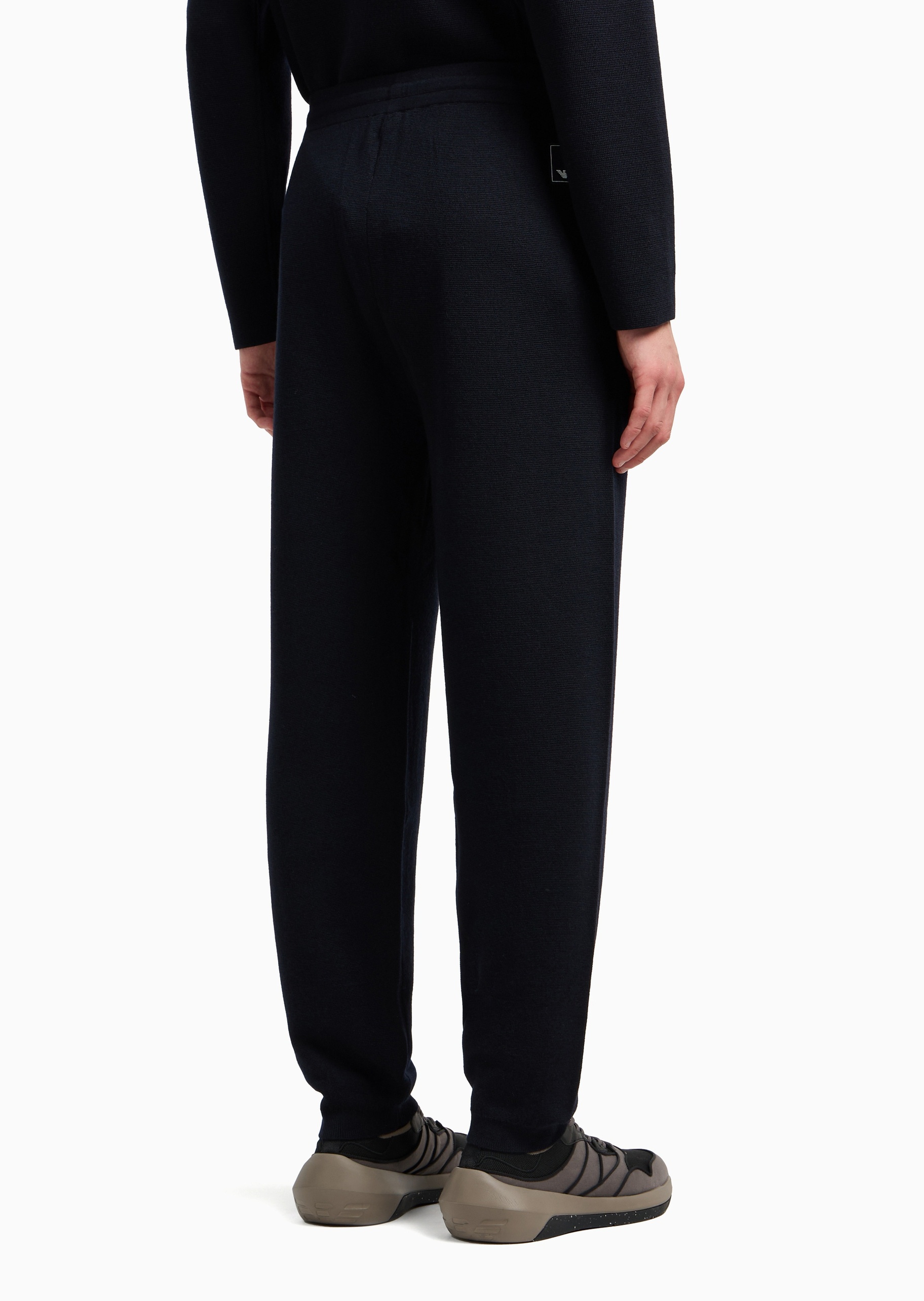 Emporio Armani 男士宽松休闲老钱风羊毛束脚运动卫裤