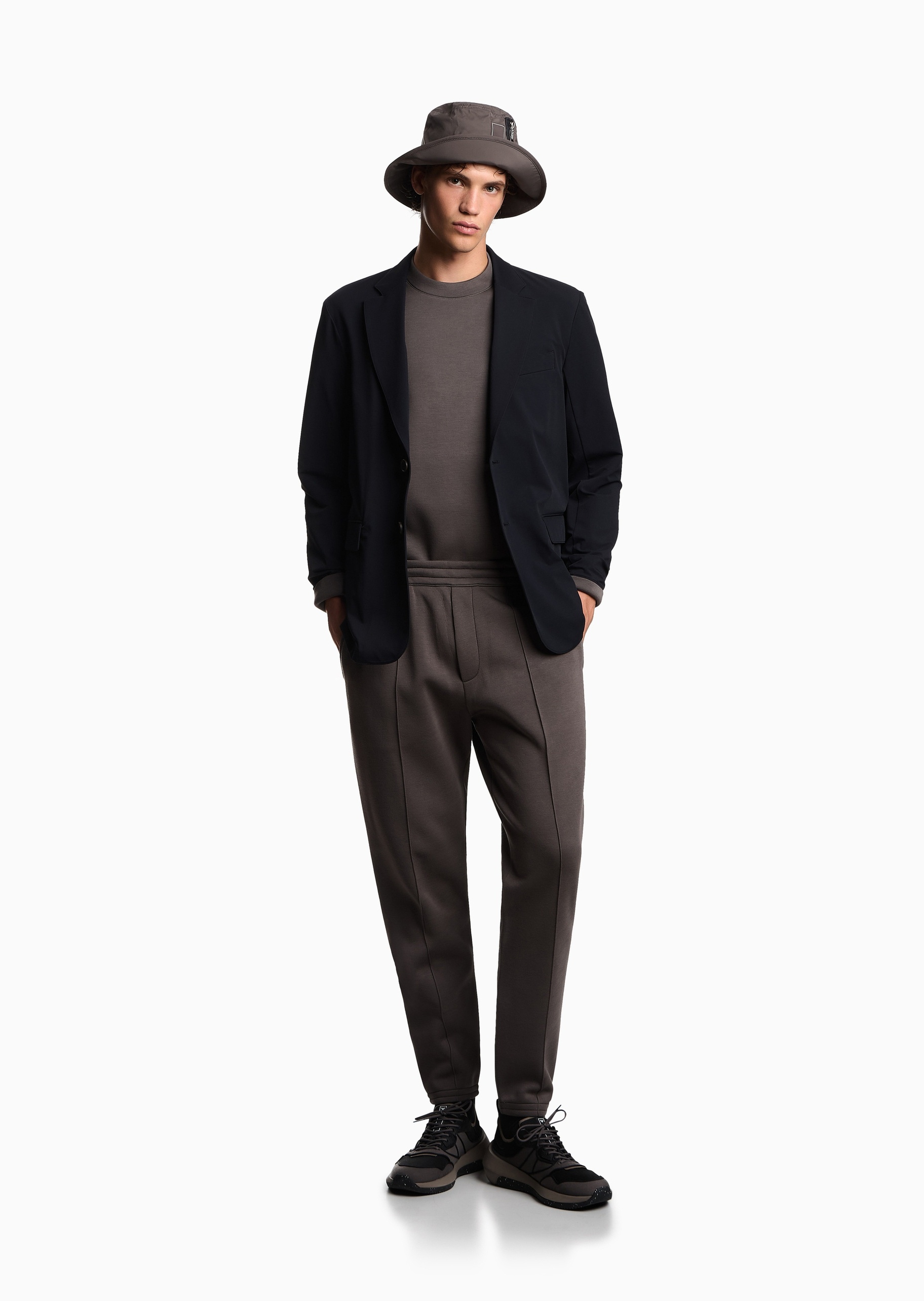 Emporio Armani 男士套头圆领宽松落肩商务休闲卫衣