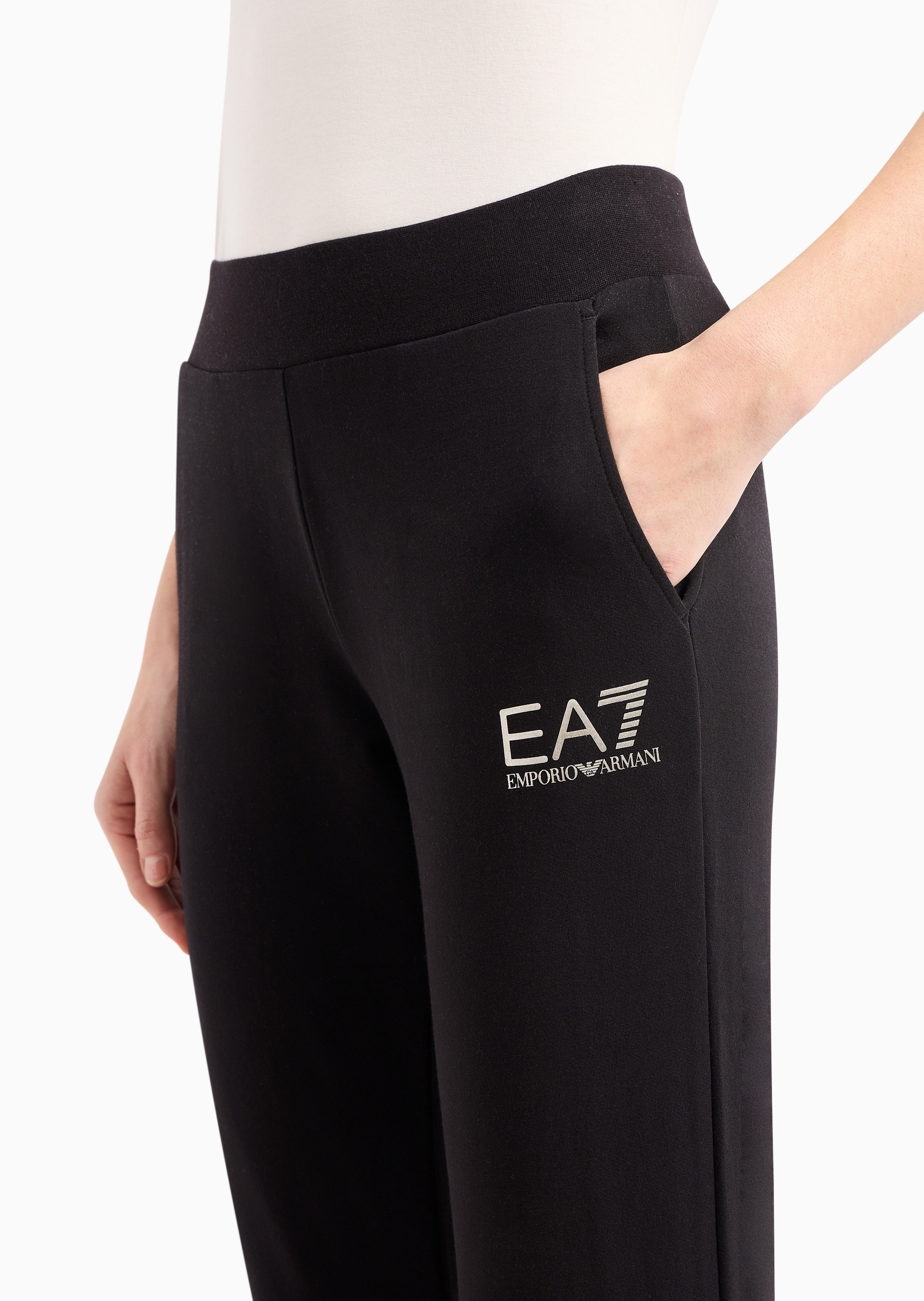 EA7 女士纯棉弹力合身长款束脚徽标健身卫裤