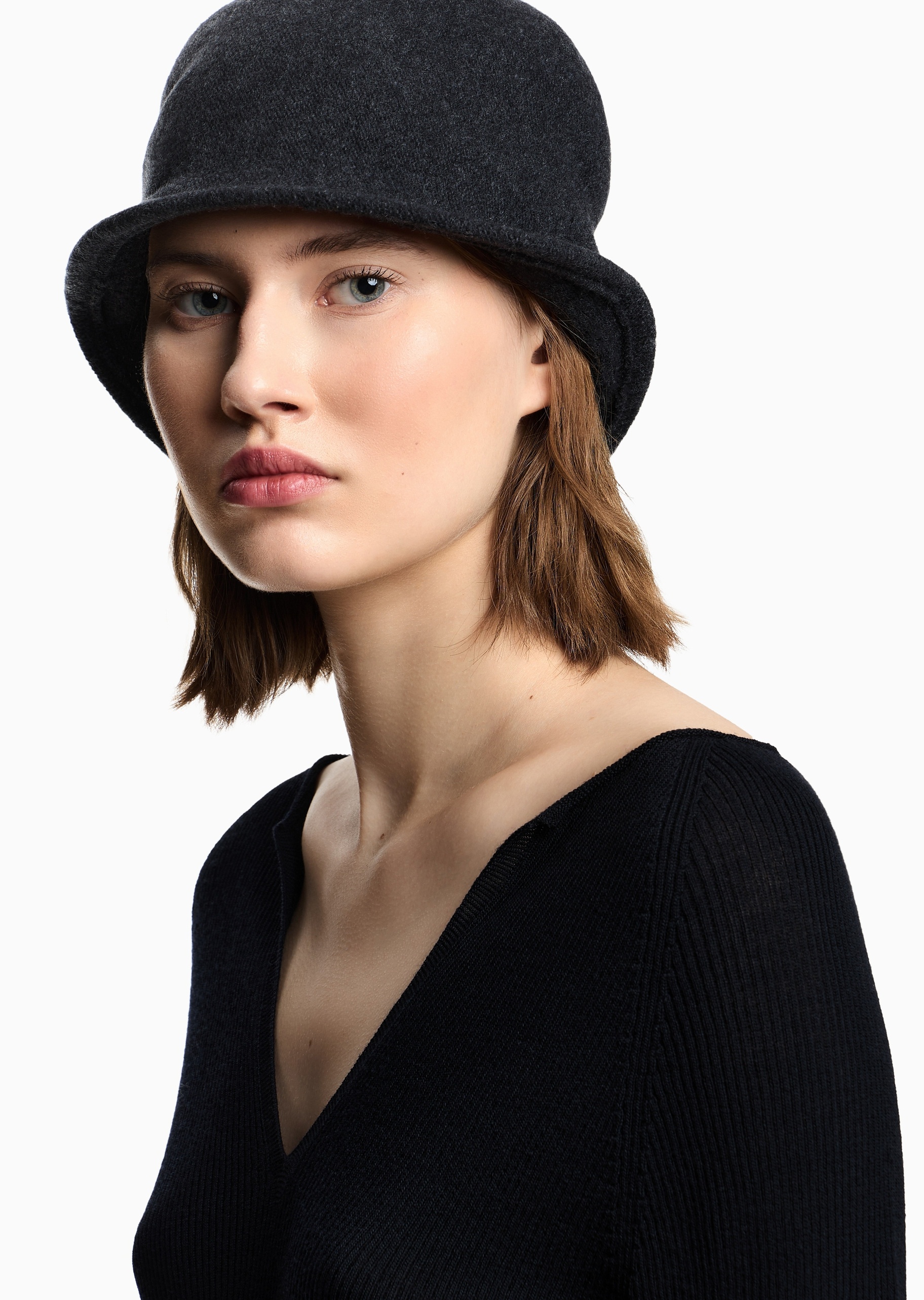 Emporio Armani 女士全绵羊毛圆顶休闲时尚钟形帽