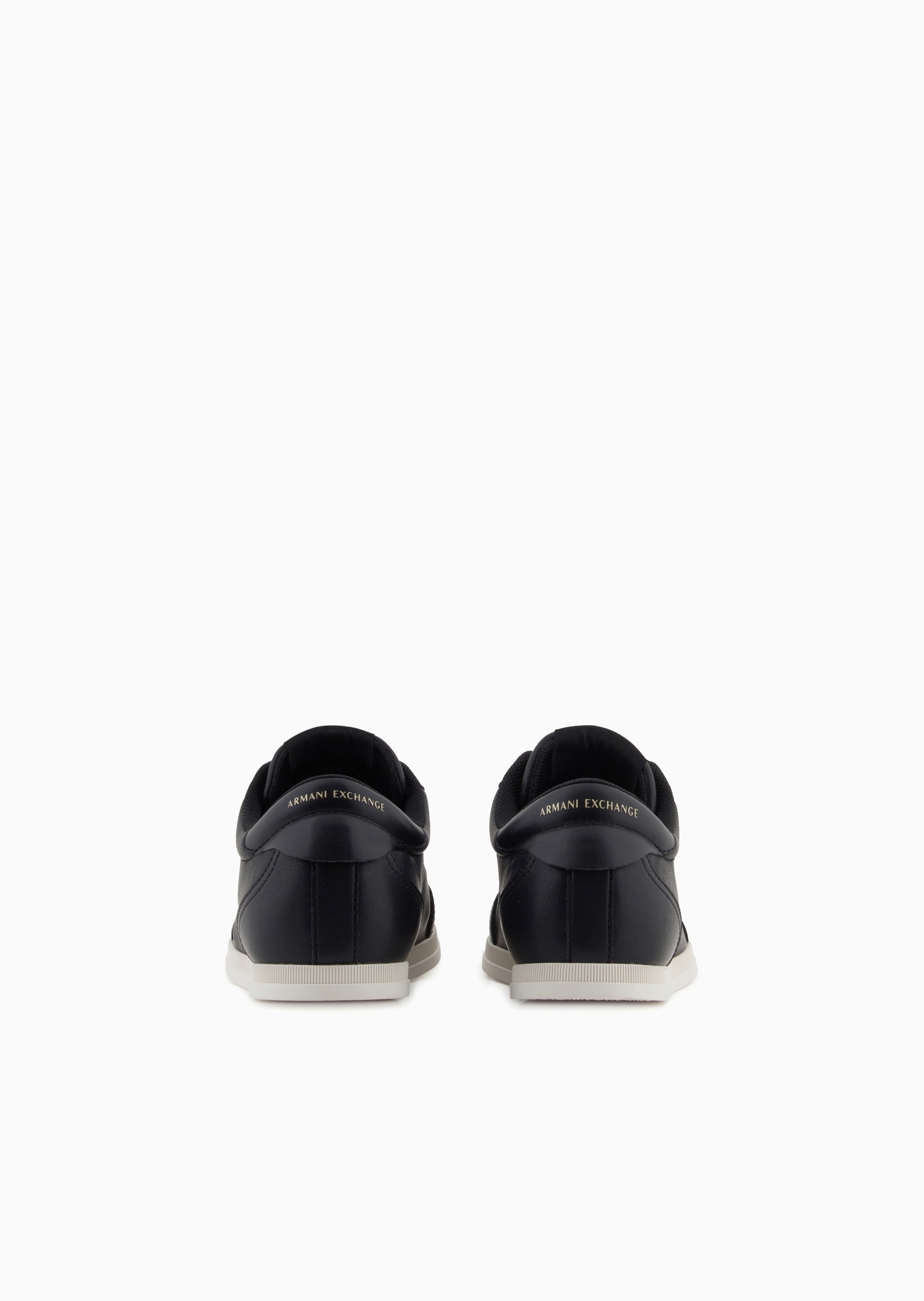 ARMANI EXCHANGE 女士系带低帮T字头平底纯色休闲鞋