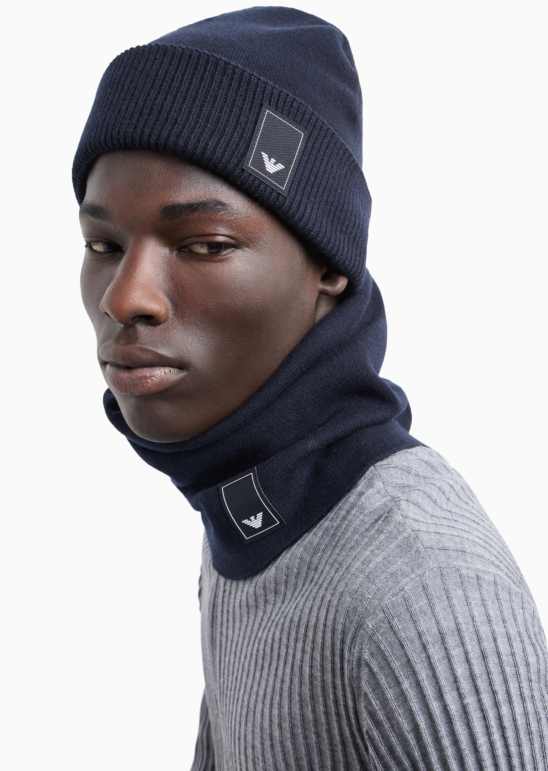 Emporio Armani 男士绵羊毛混纺翻边休闲针织毛线帽