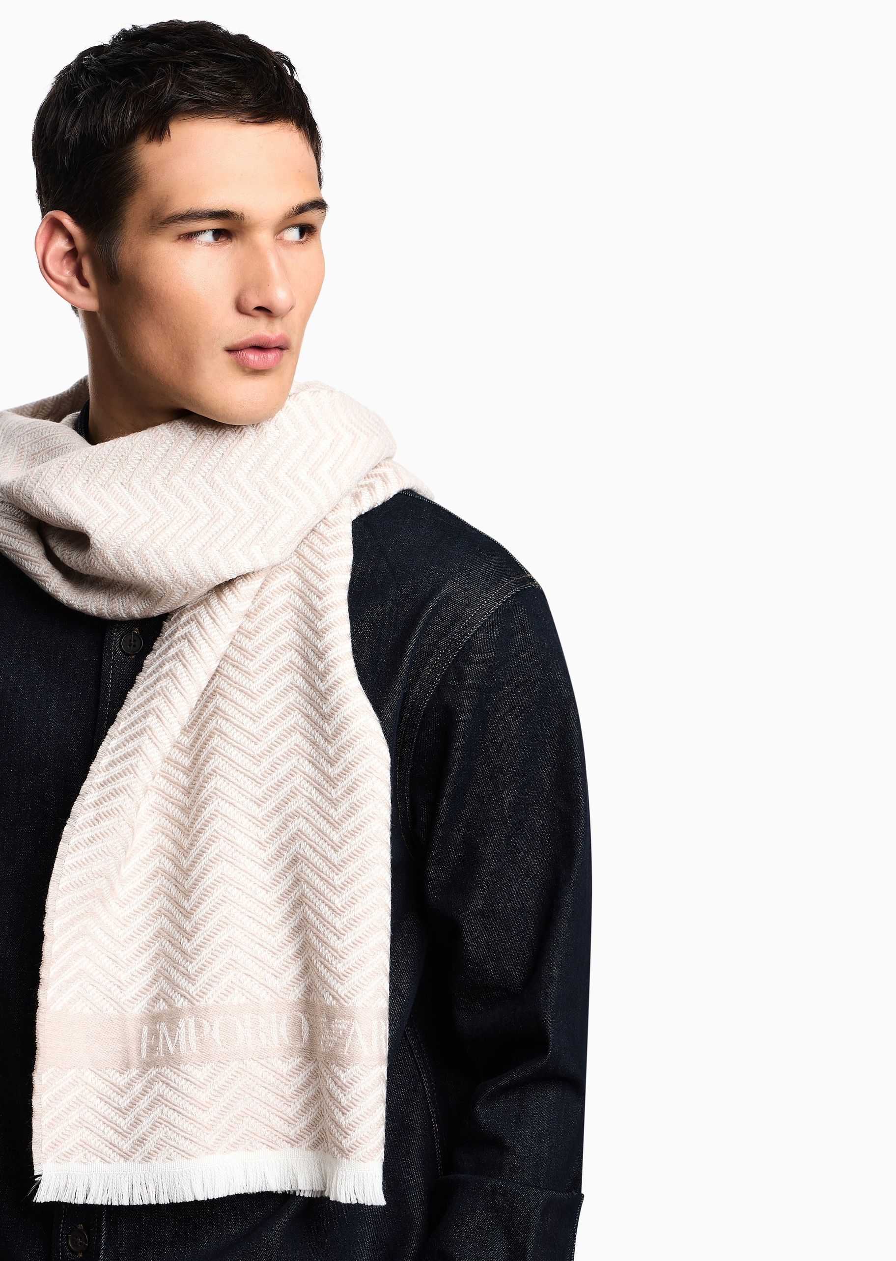 Emporio Armani 男士绵羊毛提花商务户外保暖围巾