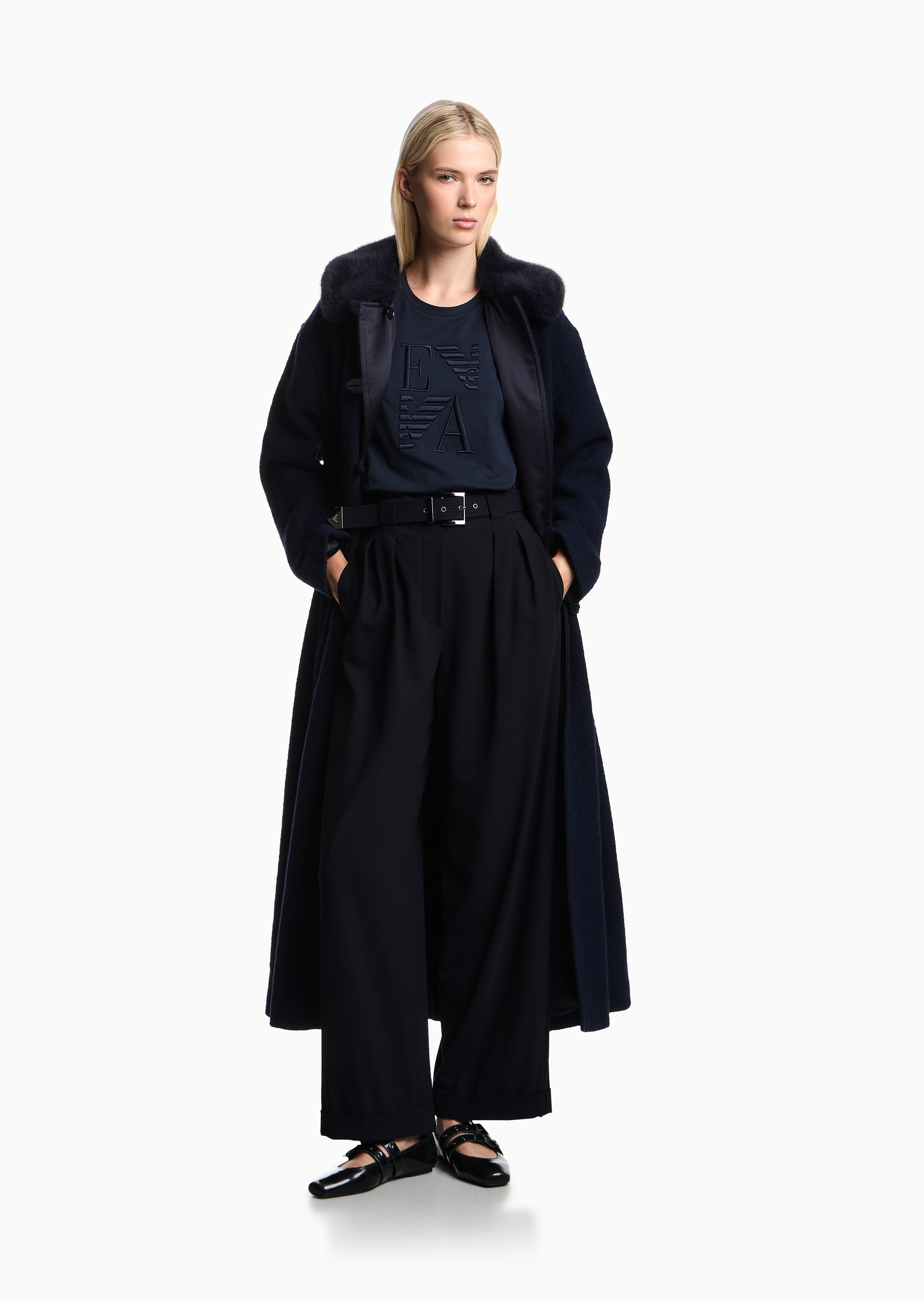 Emporio Armani 女士全棉合身短袖圆领刺绣薄T恤
