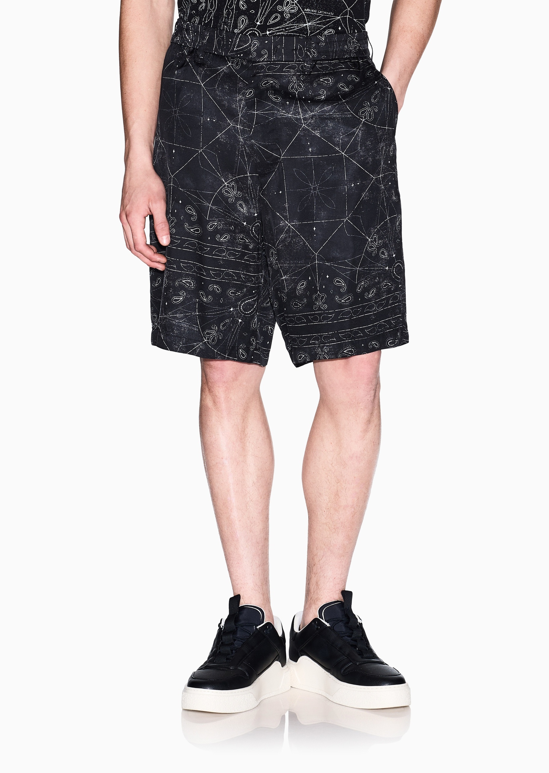 ARMANI EXCHANGE 男士人造棉直筒腰果花休闲时尚短裤