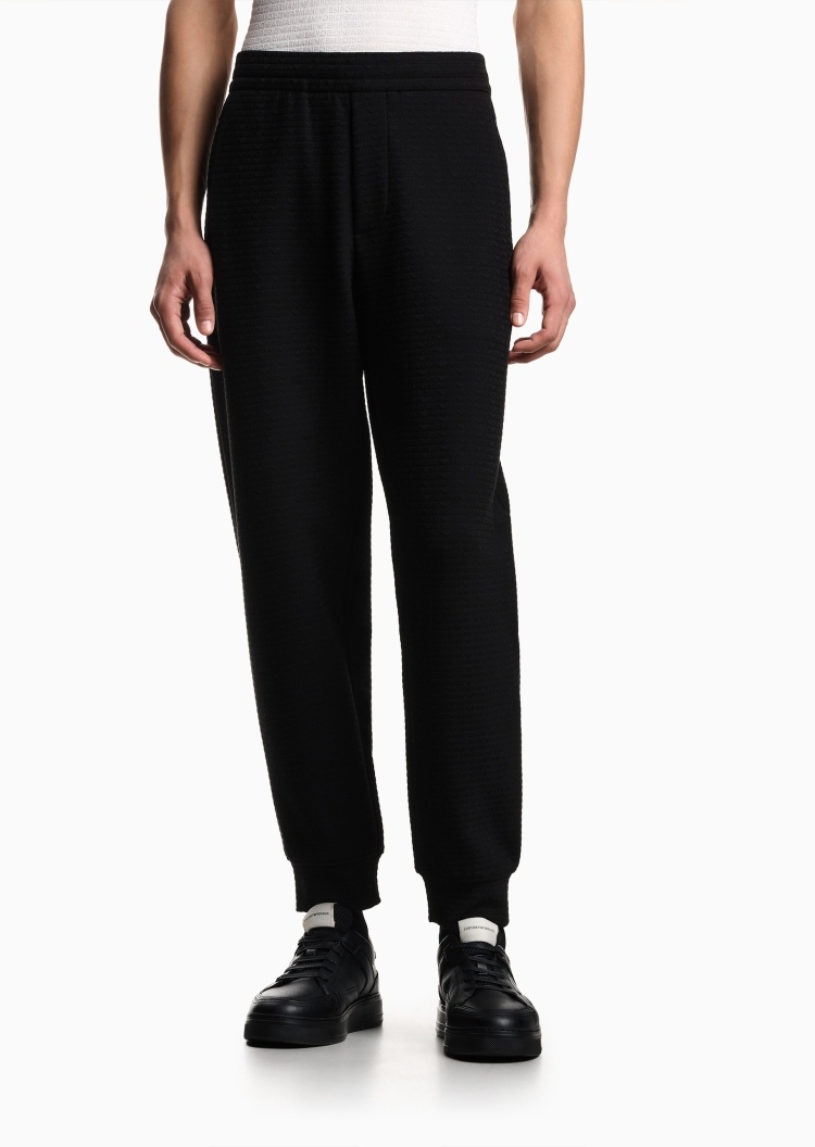 Emporio Armani 男士宽松长款锥形束脚通体提花休闲卫裤