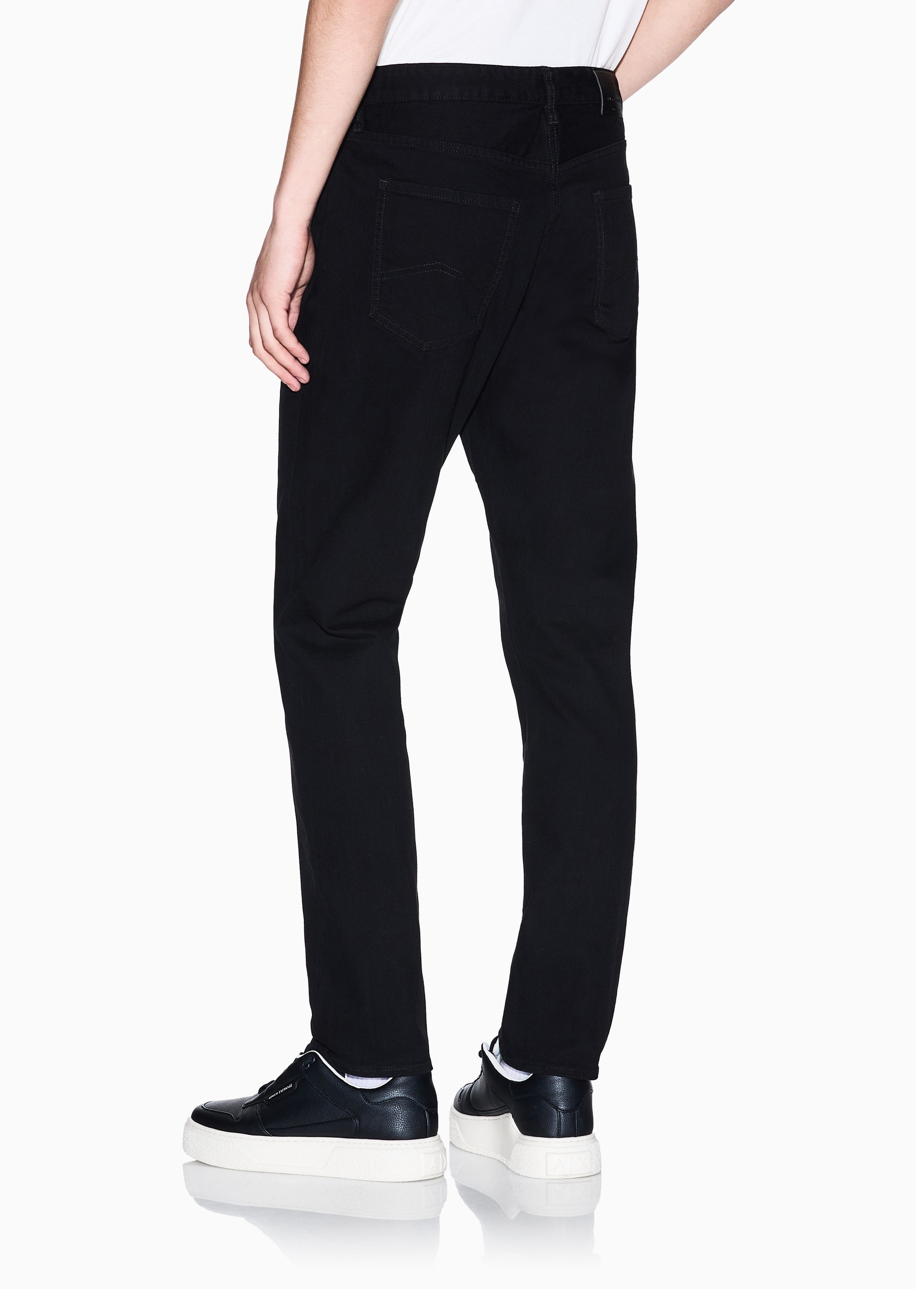 ARMANI EXCHANGE 男士纯棉微弹修身低腰长款锥形窄脚牛仔裤