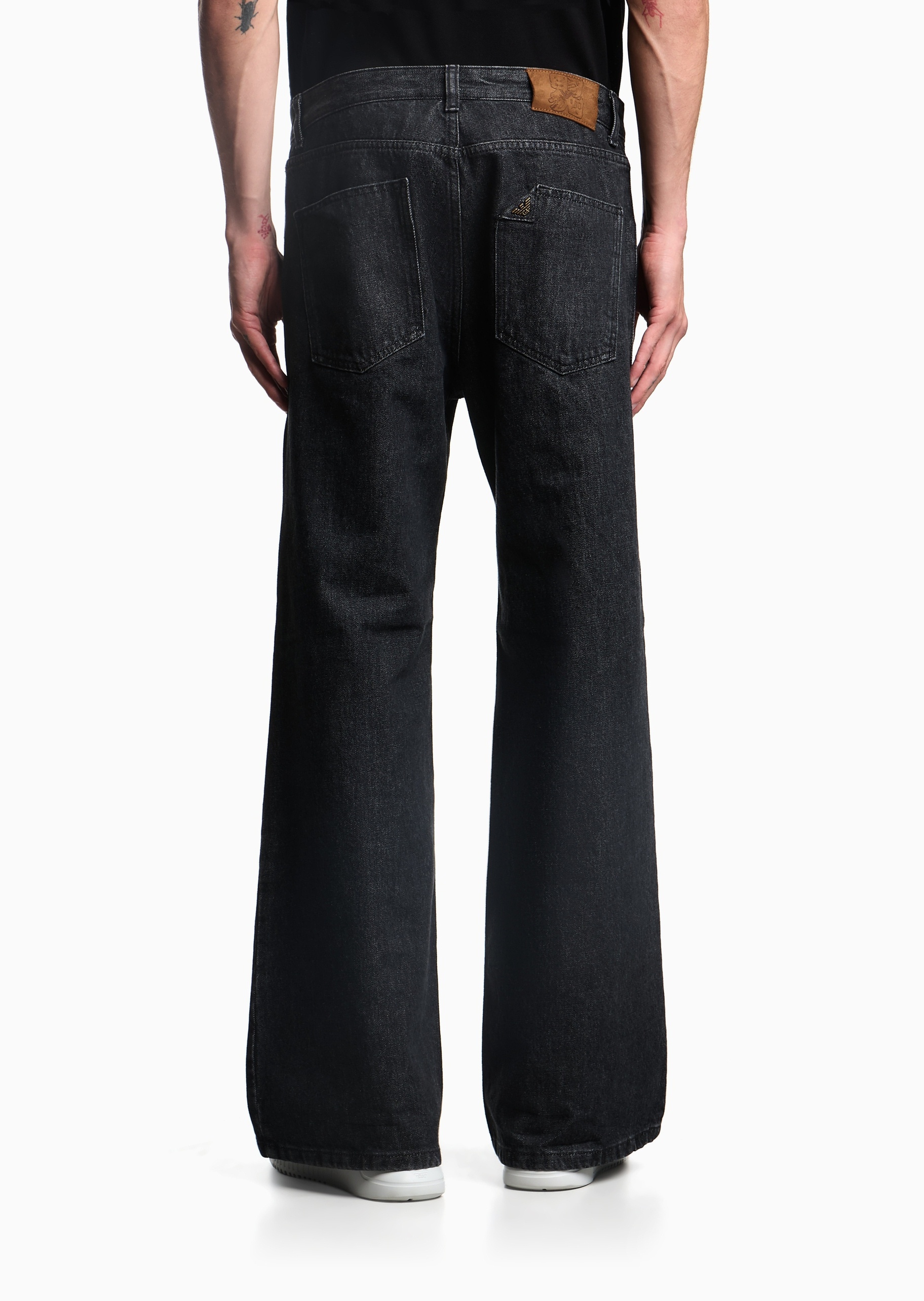 Emporio Armani 易烊千玺特别限定系列男士宽松阔腿牛仔裤