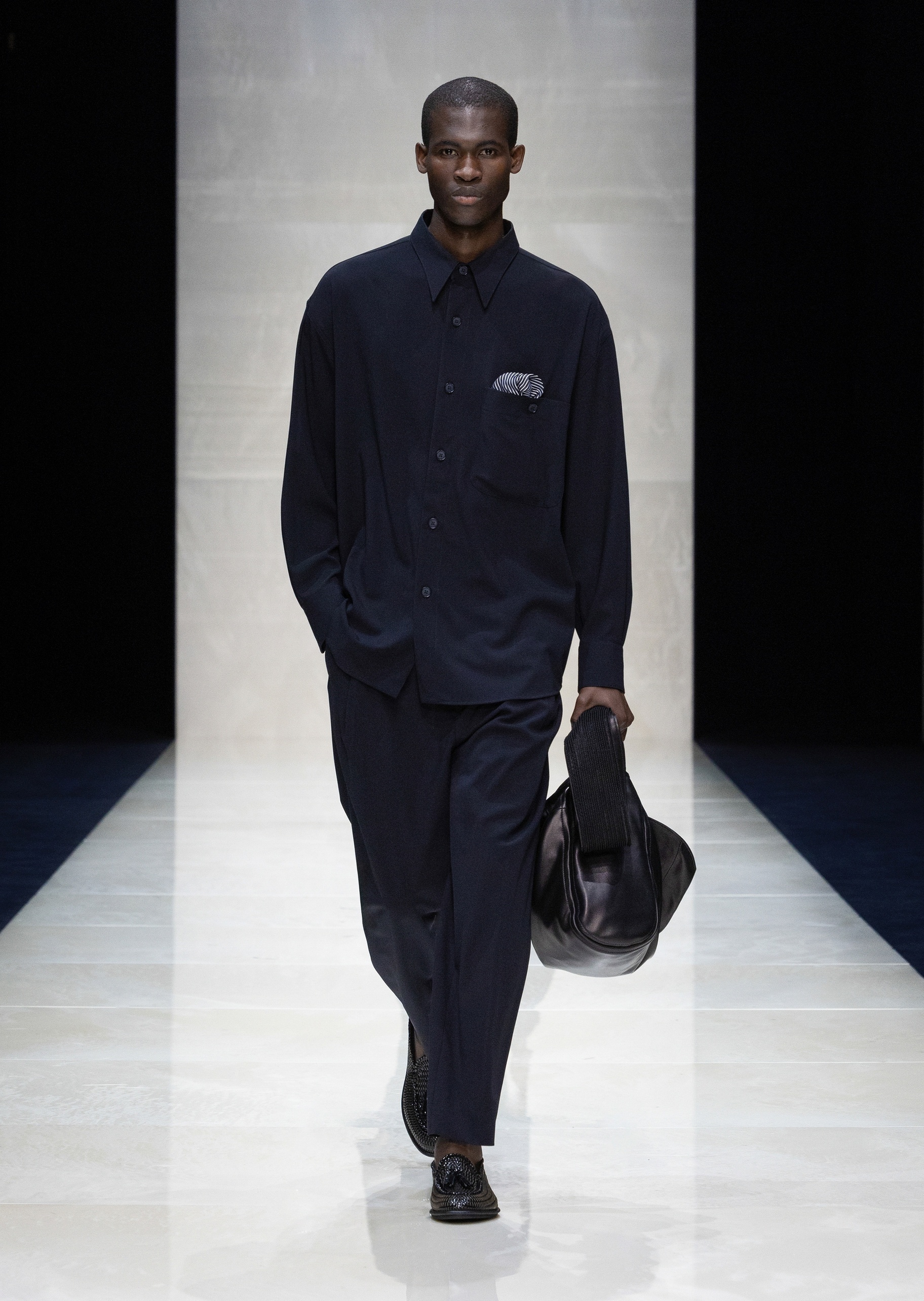 Giorgio Armani 男士全绵羊毛宽松长款锥形秀场同款休闲裤