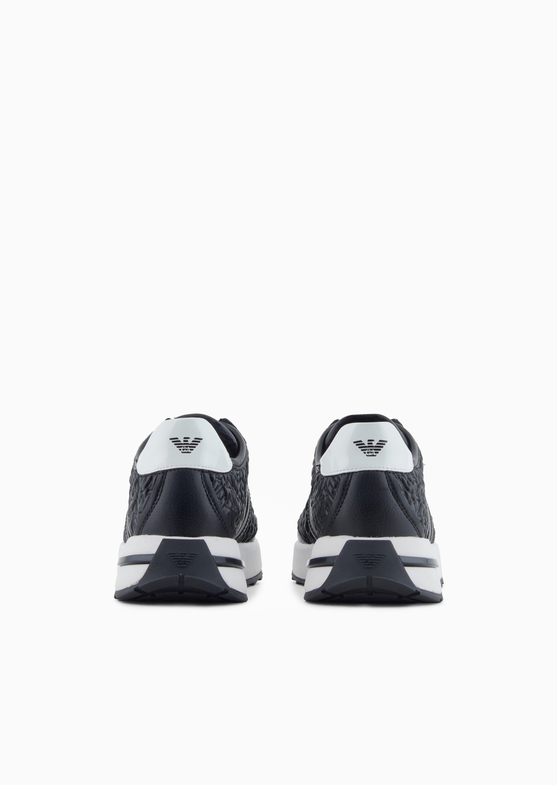 Emporio Armani 女士压花绑带轻户外橡胶休闲运动鞋