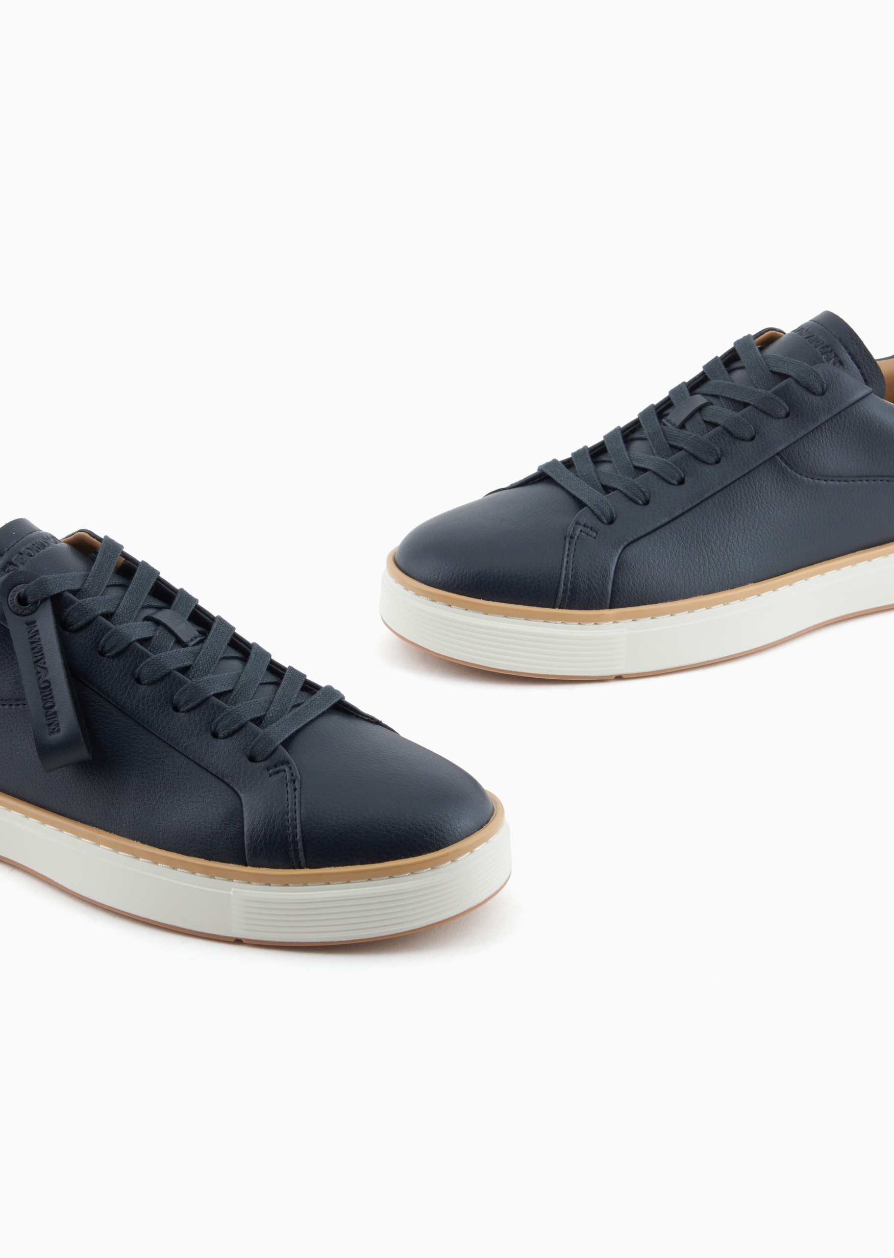 Emporio Armani 男士牛皮剖层革绑带休闲运动板鞋