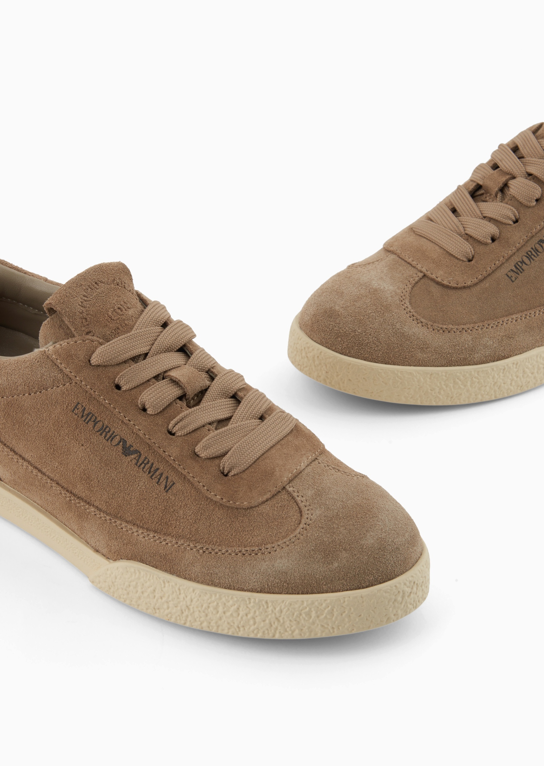 Emporio Armani 女士绒面复古户外休闲运动德训鞋