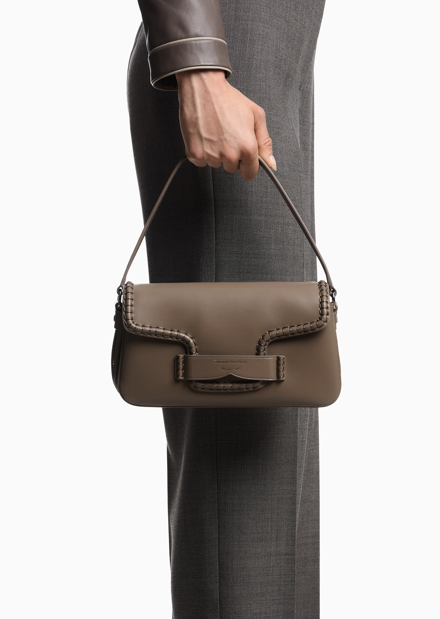 Emporio Armani 女士商务休闲通勤手提单肩斜挎包