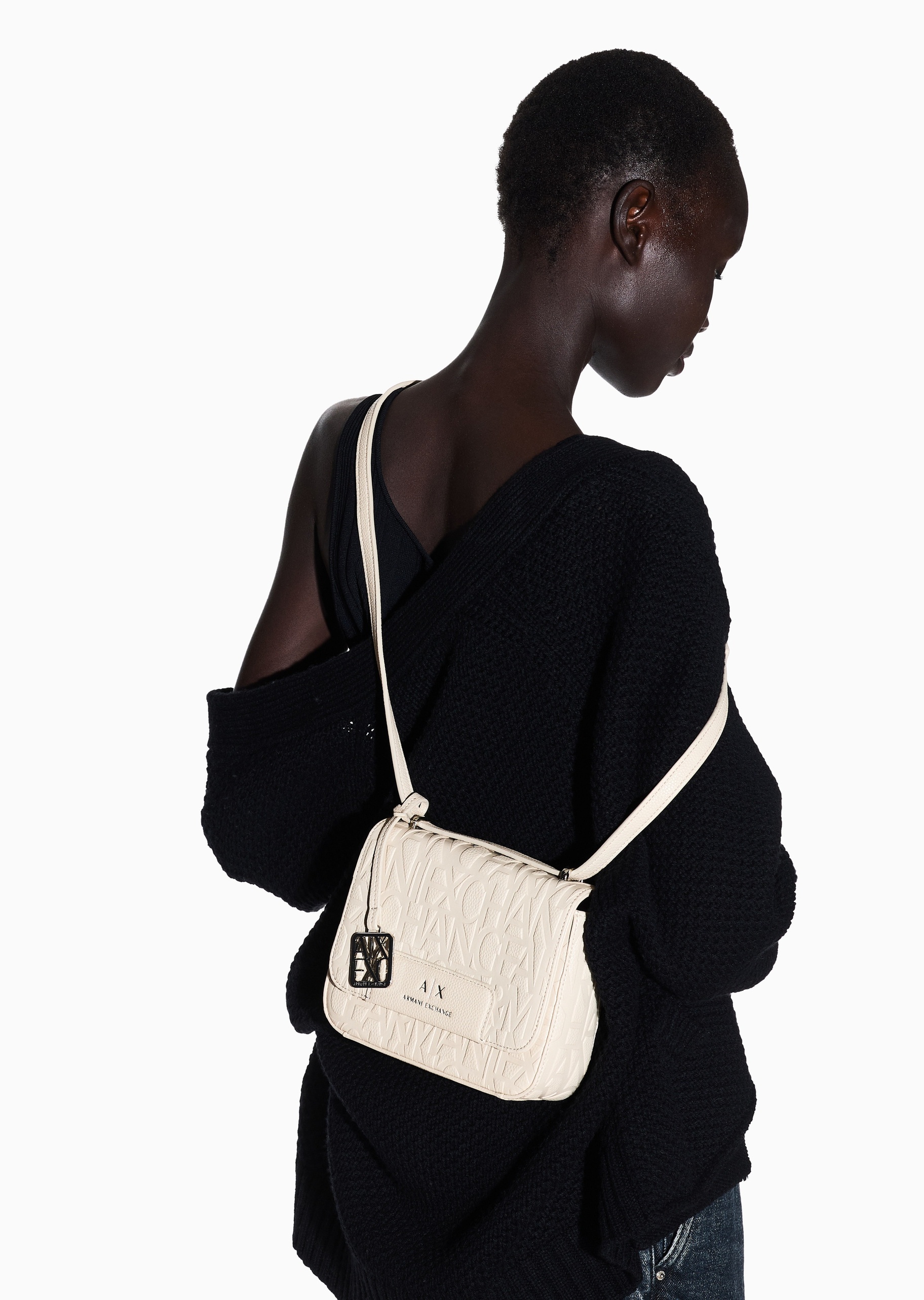 ARMANI EXCHANGE 女士翻盖磁扣可调节肩带单肩斜挎包