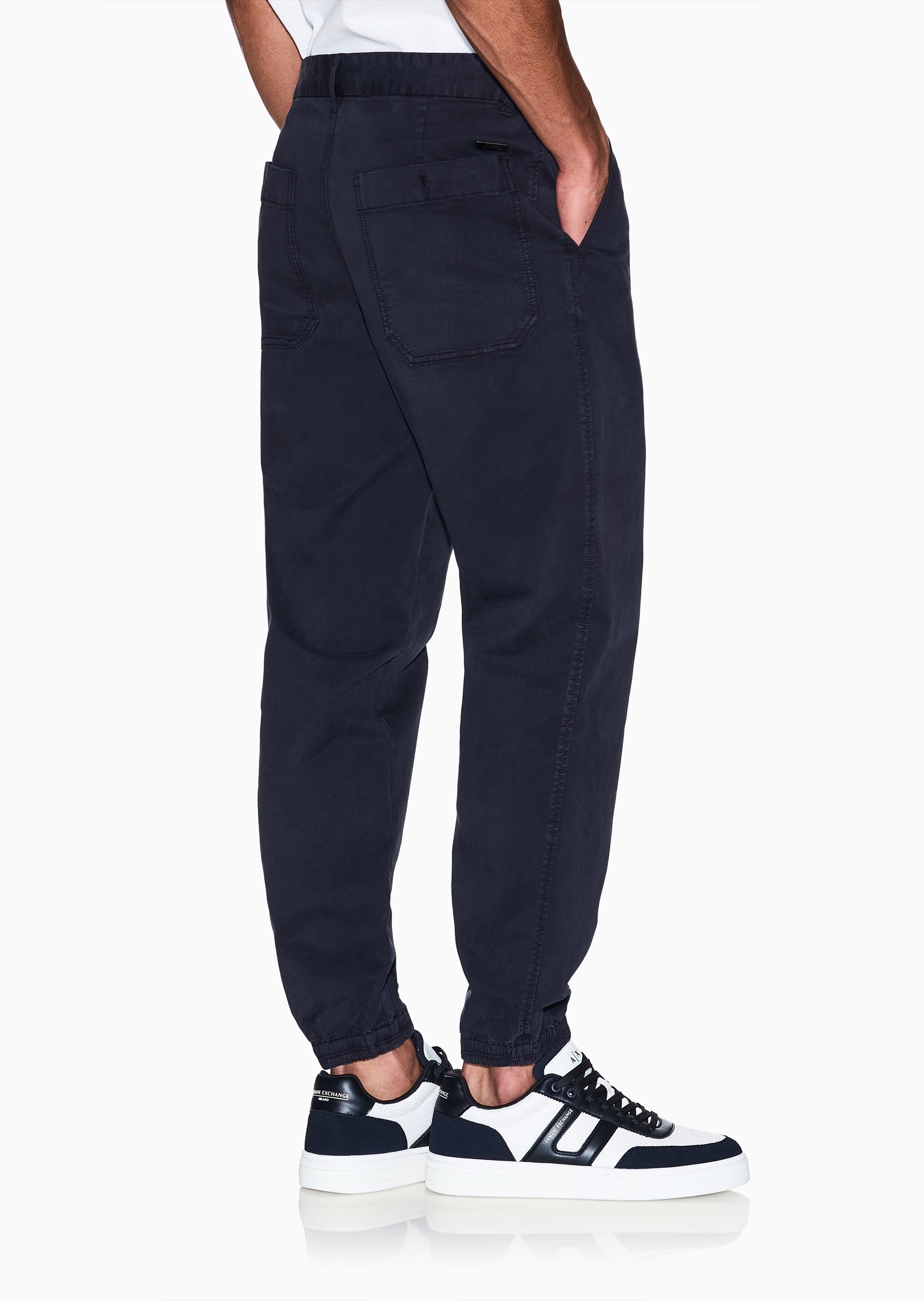 ARMANI EXCHANGE 男士纯棉微弹宽松长款锥形束脚休闲裤