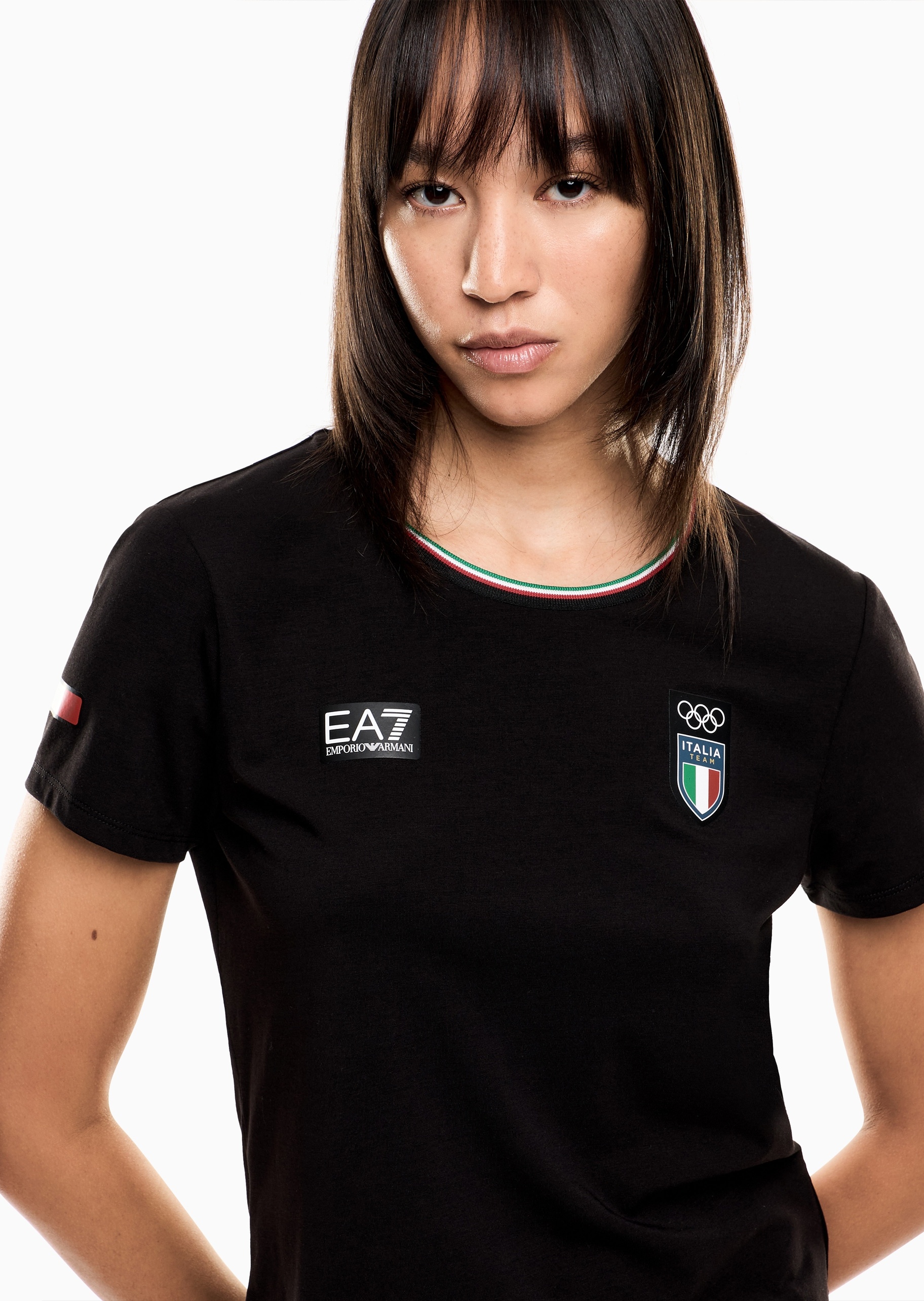 EA7 女士弹力修身短袖圆领运动训练T恤