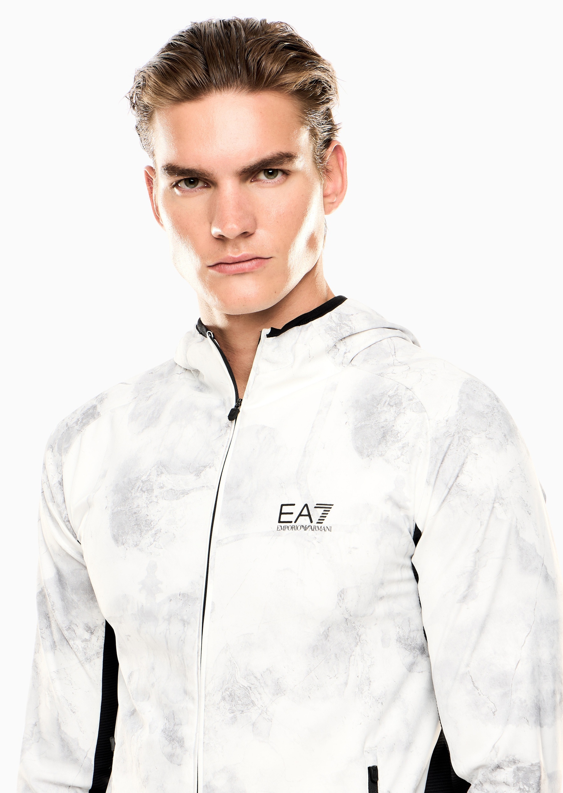 EA7 男士修身长袖连帽插肩运动开衫卫衣外套
