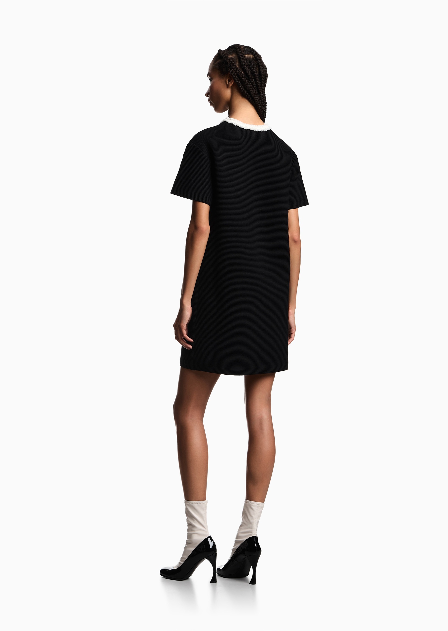 Emporio Armani 女士楼梯布短袖短款饰边圆领连衣裙