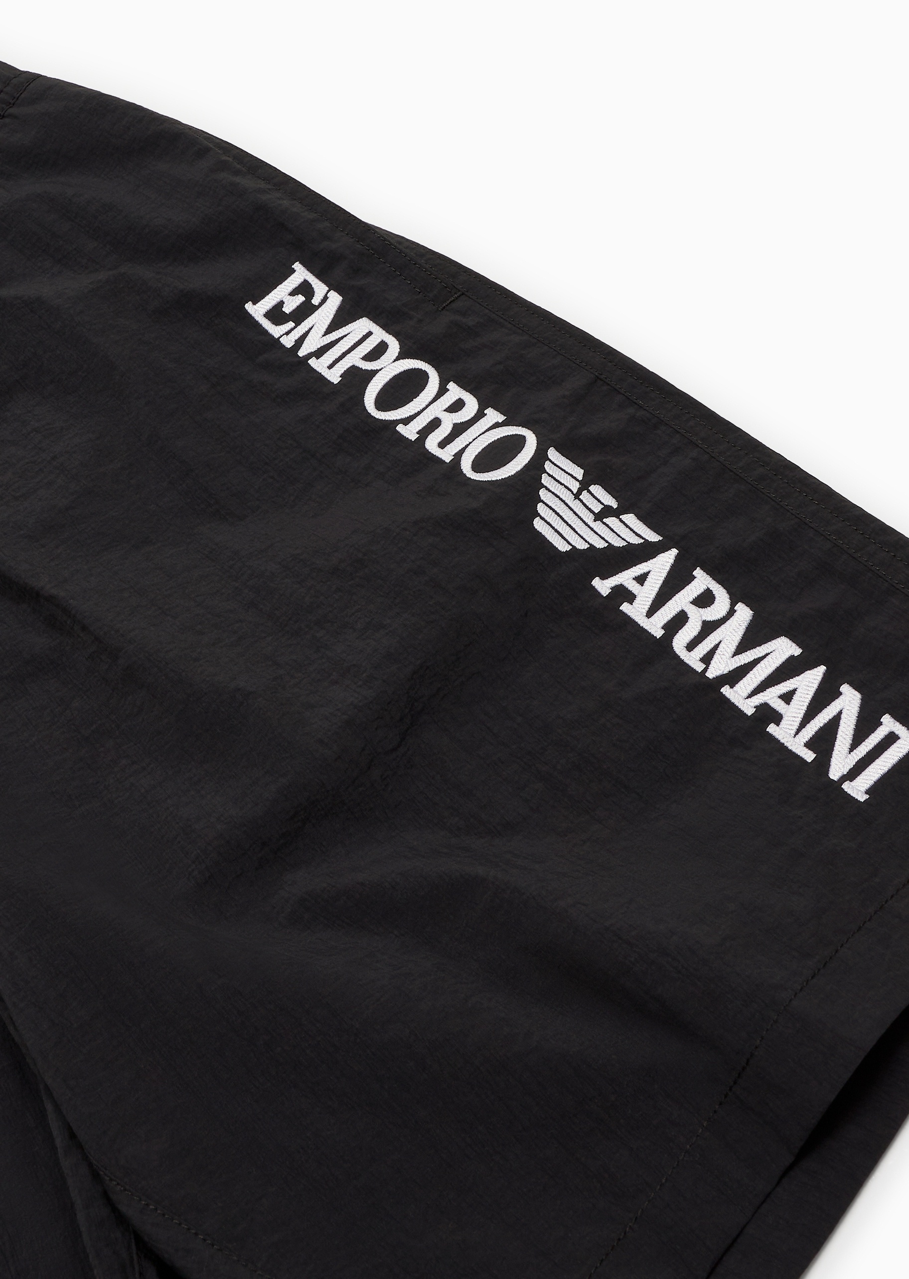 Emporio Armani 男士合身系带LOGO刺绣沙滩短裤