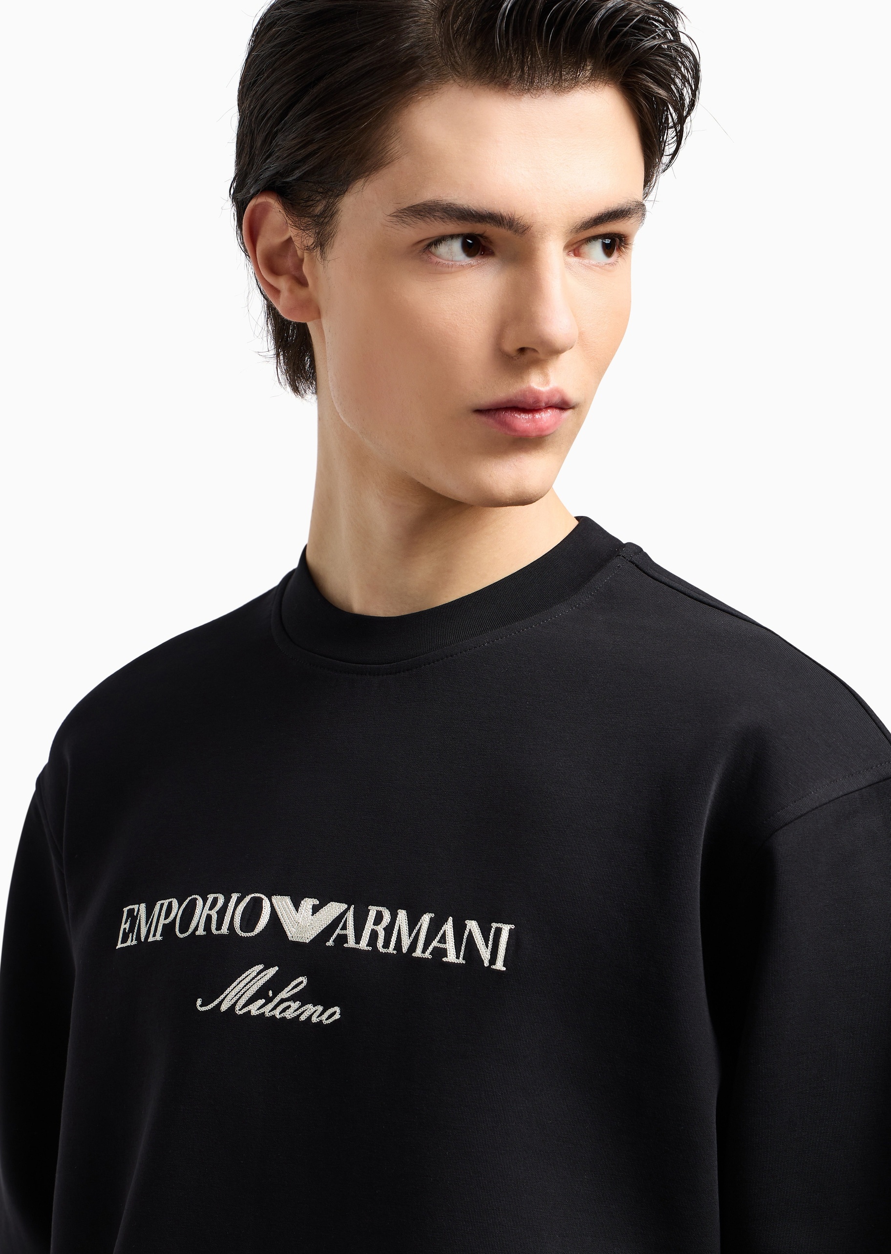 Emporio Armani 男士棉质弹力合身长袖圆领标识刺绣卫衣