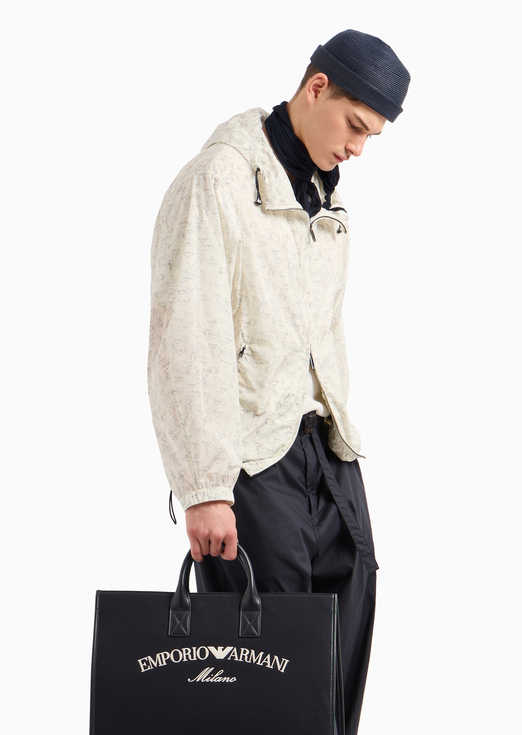 Emporio Armani 男士合身长袖连帽通体趣味印花夹克
