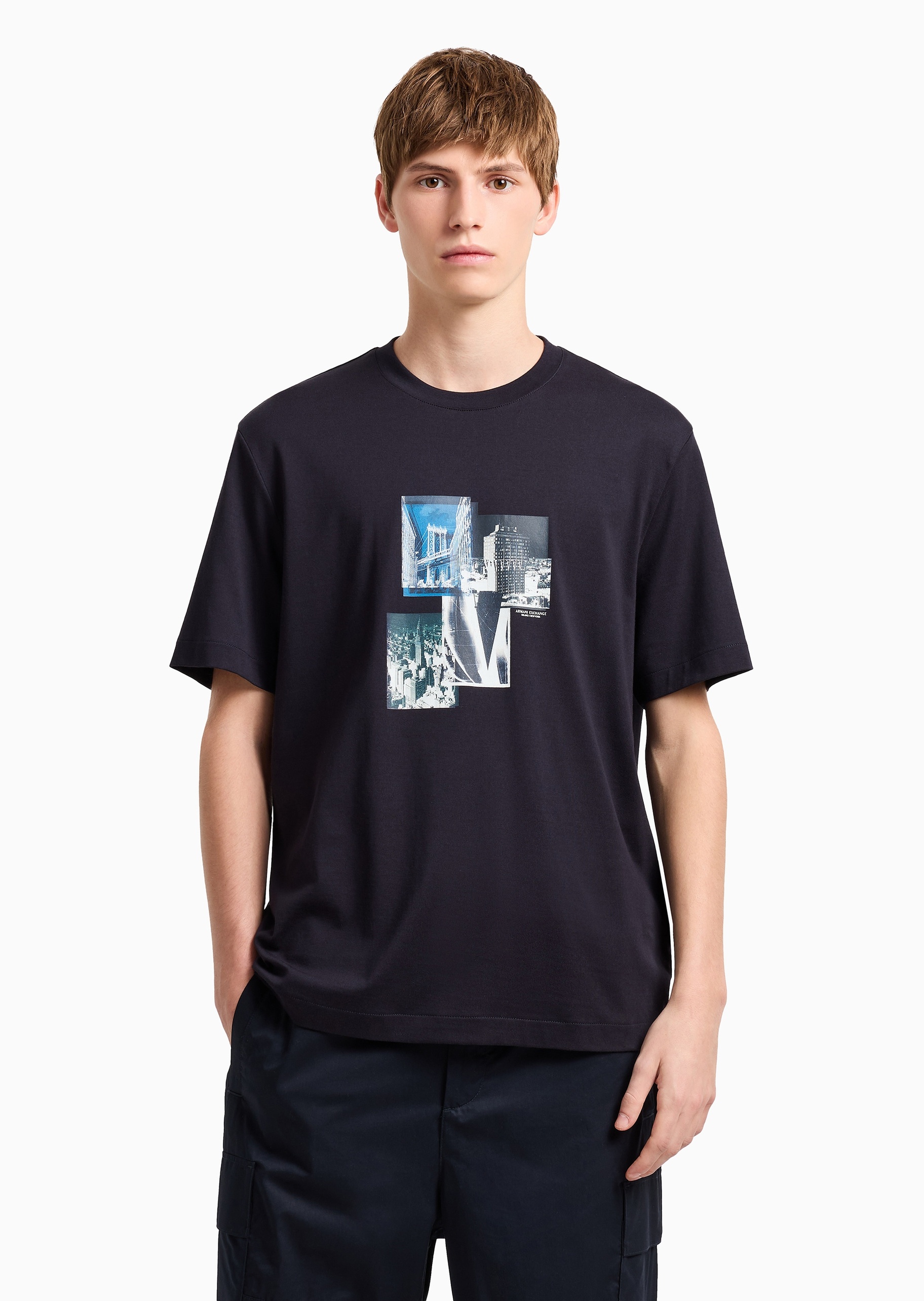 ARMANI EXCHANGE 男士全棉宽松短袖圆领都市街景印花T恤