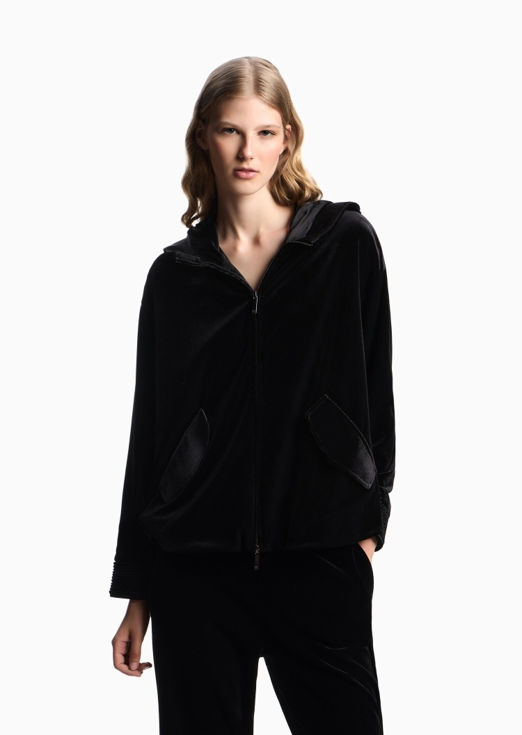 Emporio Armani 女士短款轻薄长袖连帽绒感拉链休闲棉服
