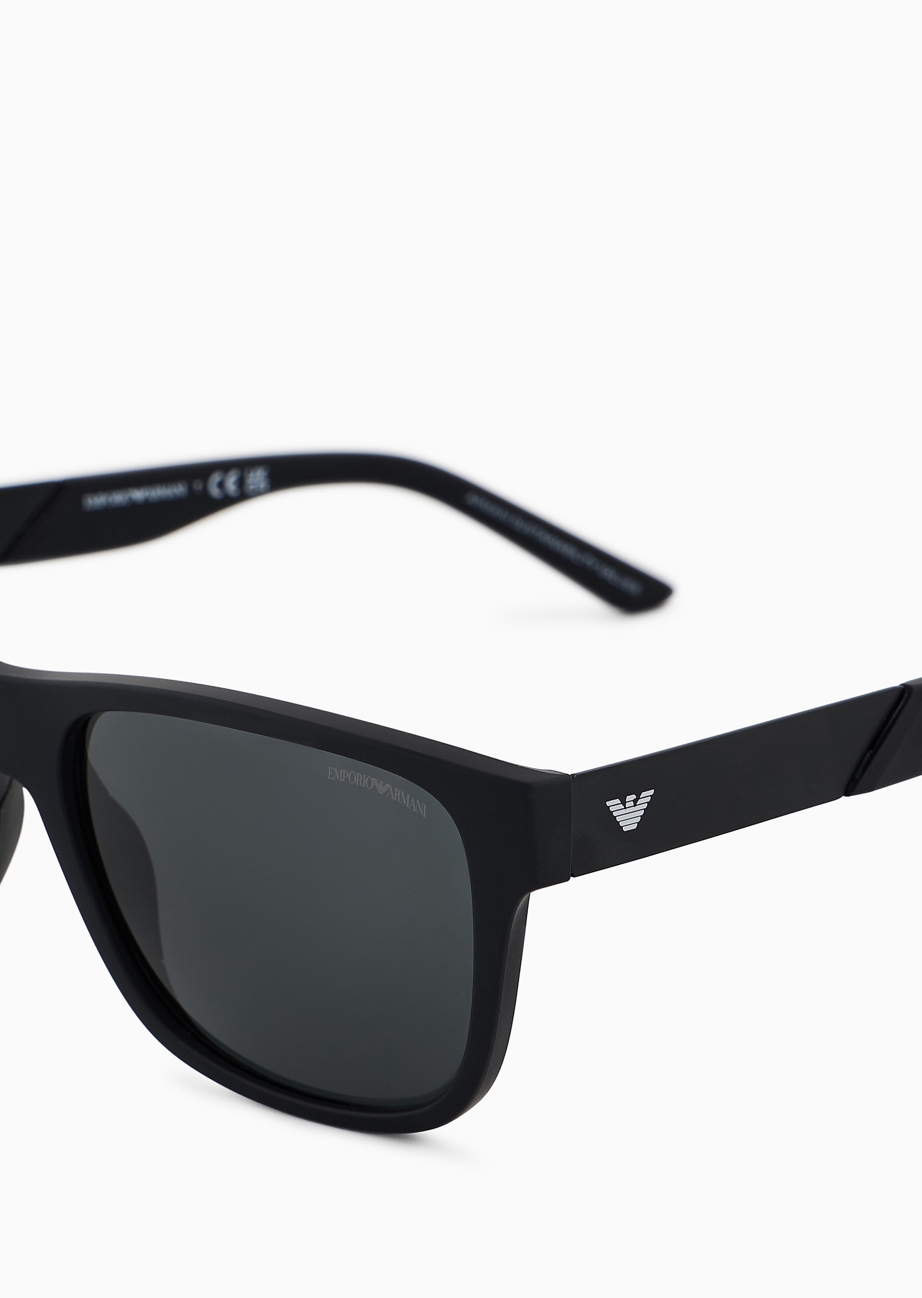 Emporio Armani 男士哑光方形边框都市休闲太阳眼镜