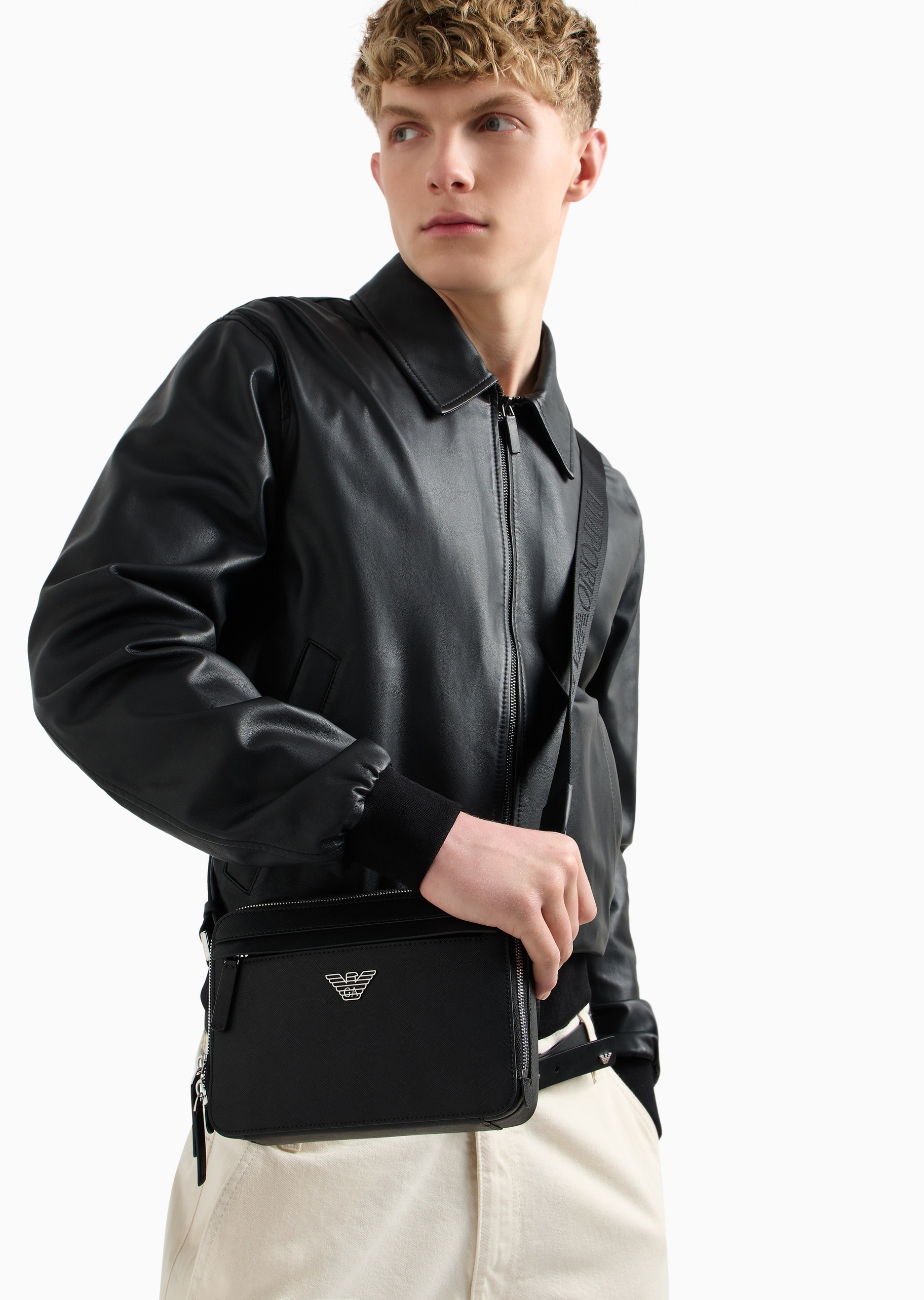 Emporio Armani 男士拉链横款可拆肩带单肩斜挎包