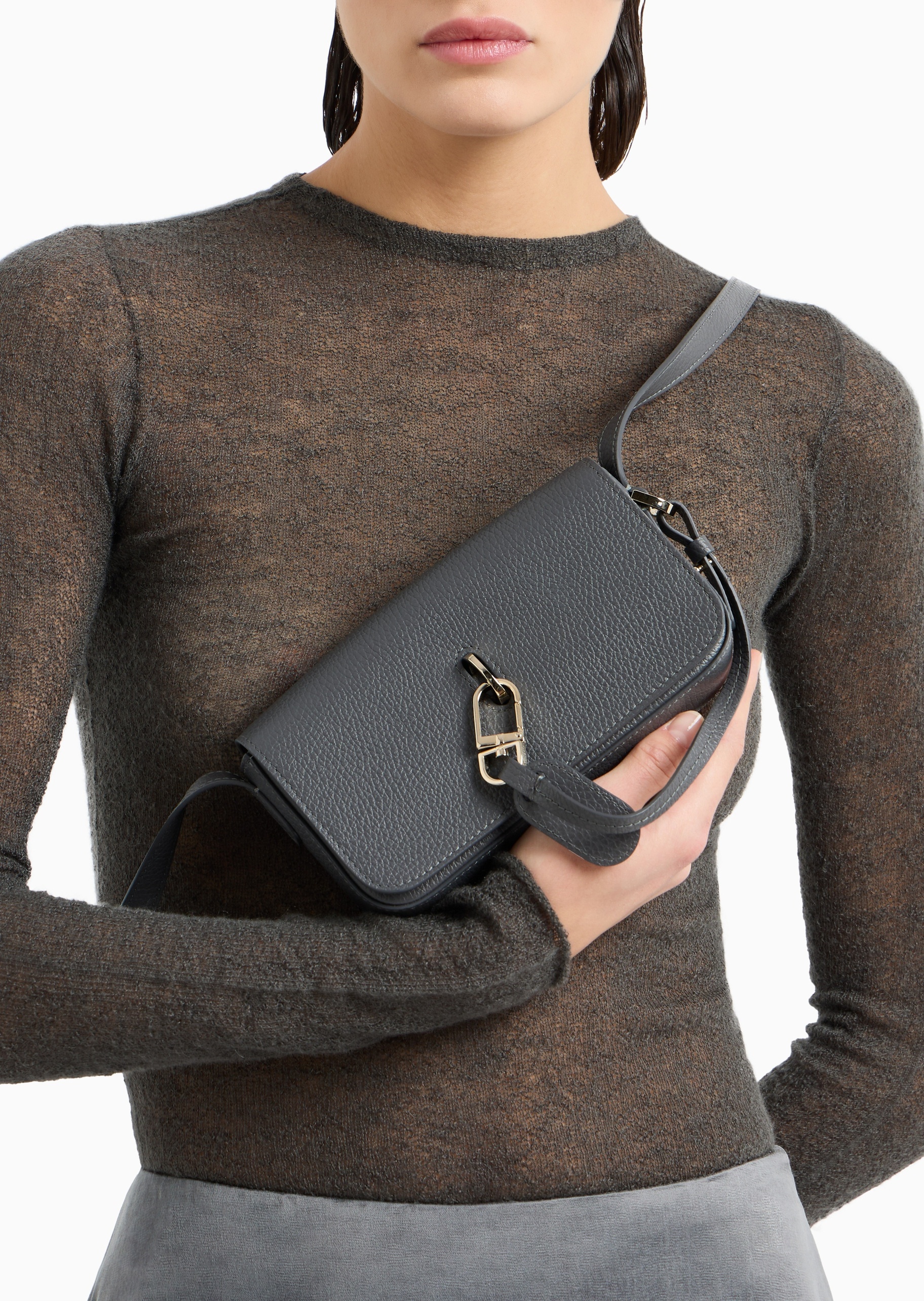 Giorgio Armani 女士粒面牛皮革翻盖横款斜挎手提包