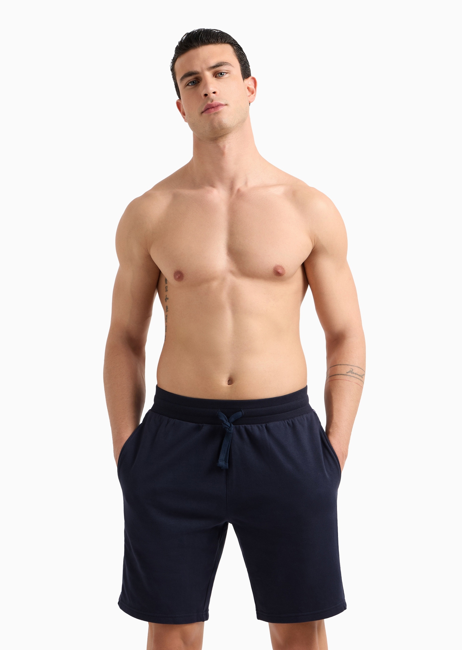 Emporio Armani 男士棉质合身系带直筒纯色家居短裤
