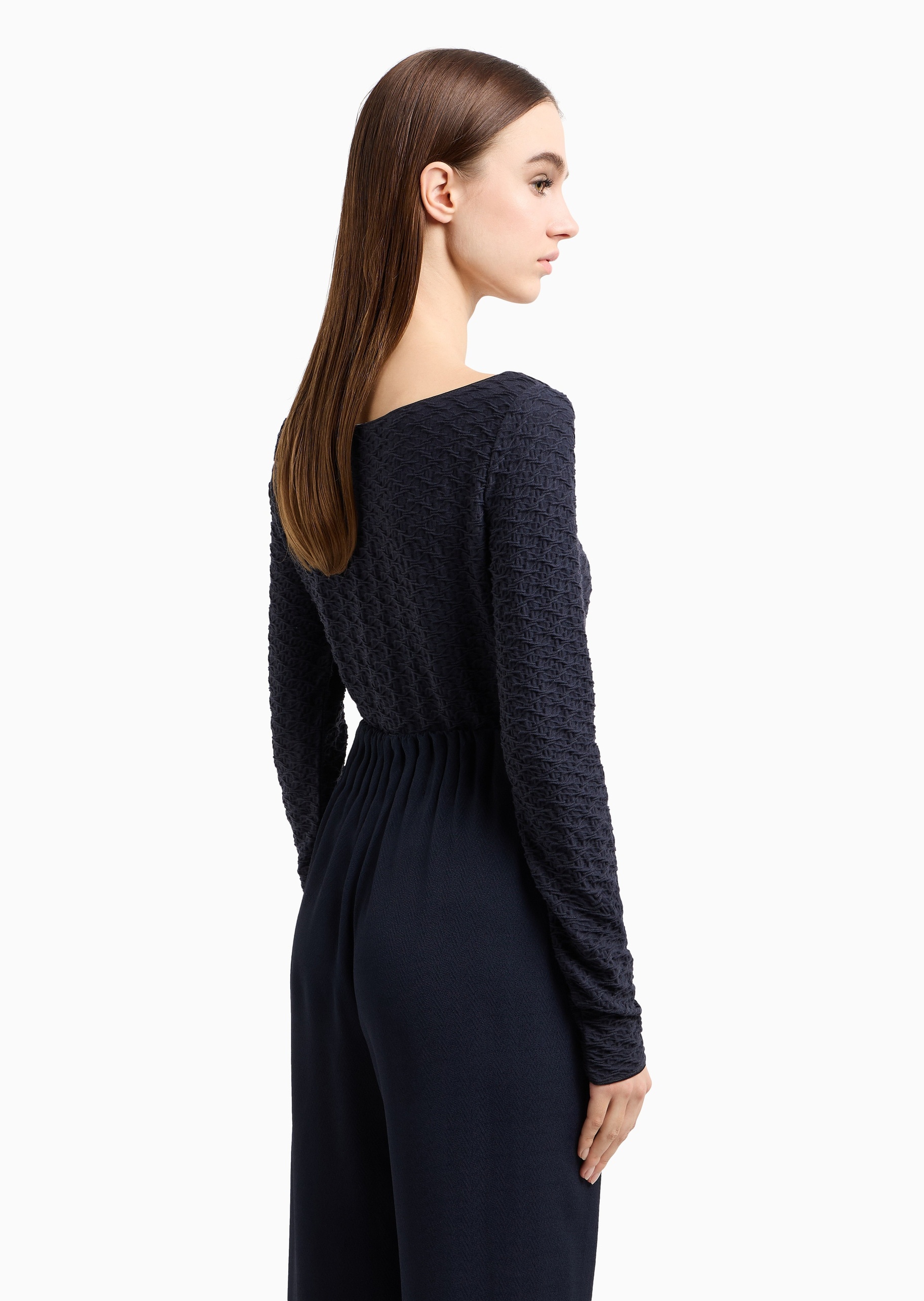 Emporio Armani 女士修身长袖船领通体提花针织衫