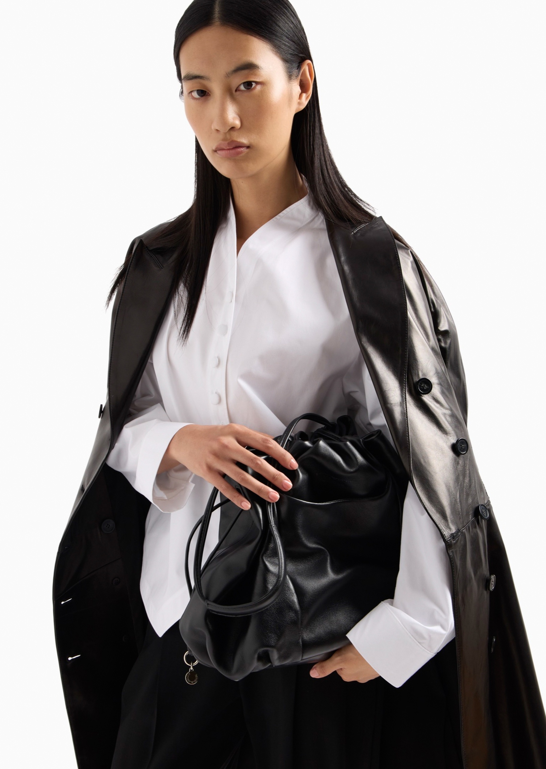 Emporio Armani 女士全棉长袖V领尖角下摆秀场同款衬衫