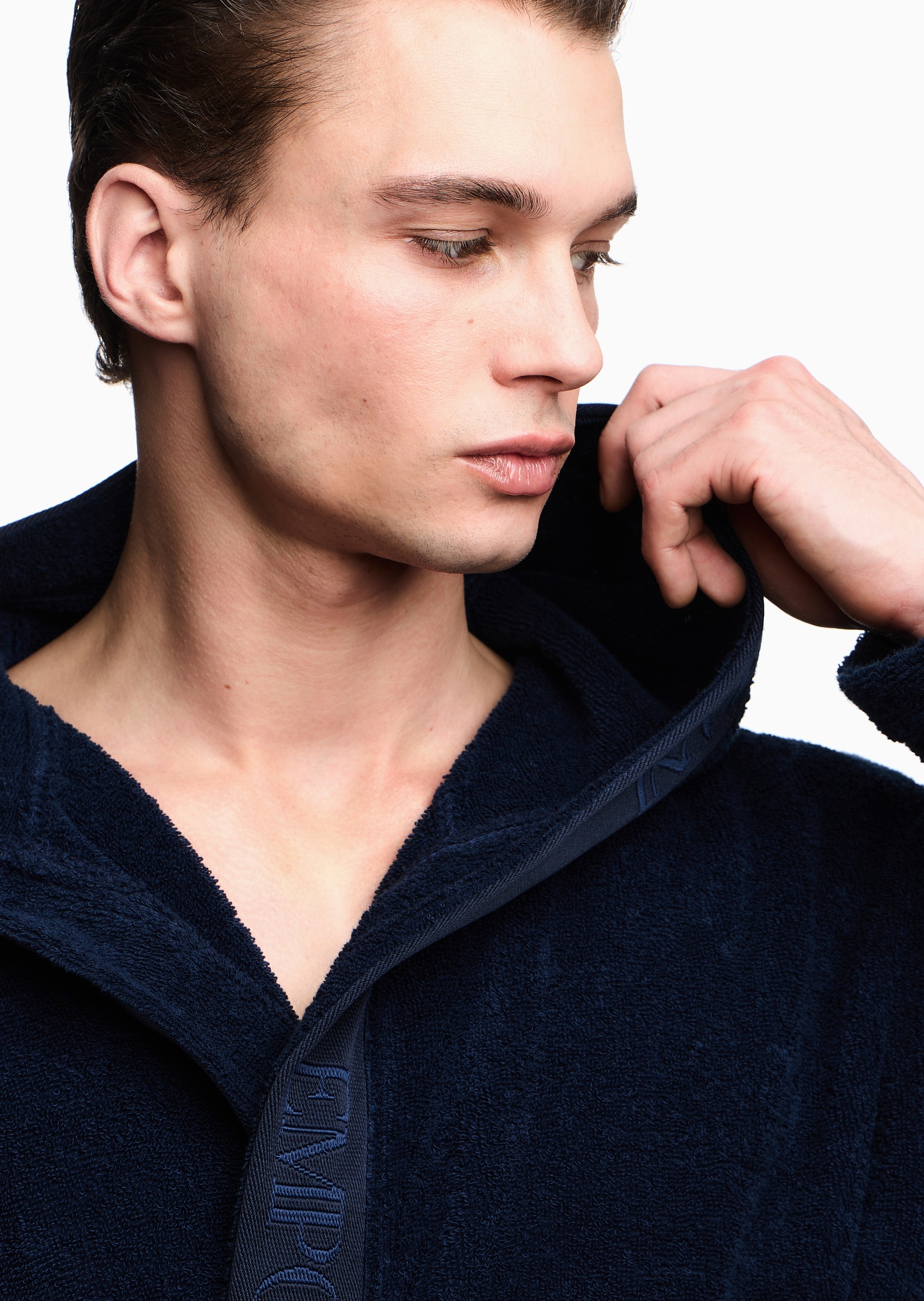 Emporio Armani 男士纯棉长袖连帽系带标识提花饰边浴袍