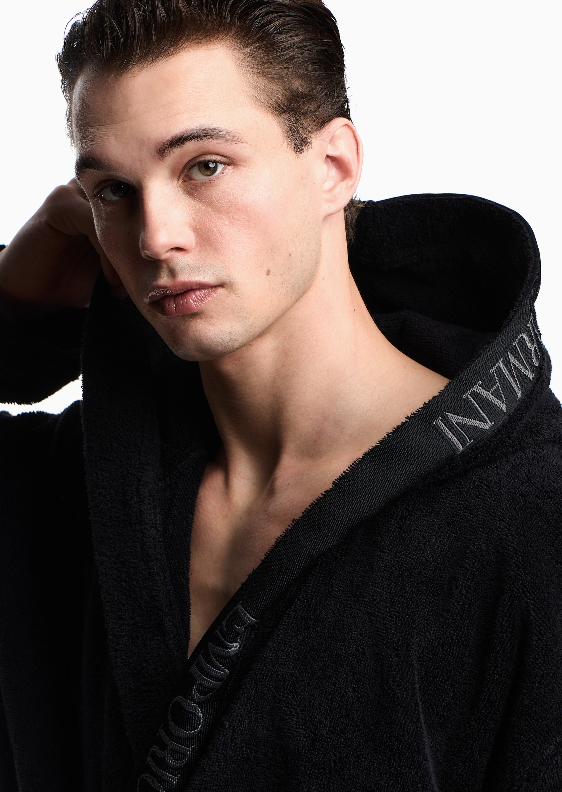 Emporio Armani 男士纯棉长袖连帽系带标识提花饰边浴袍