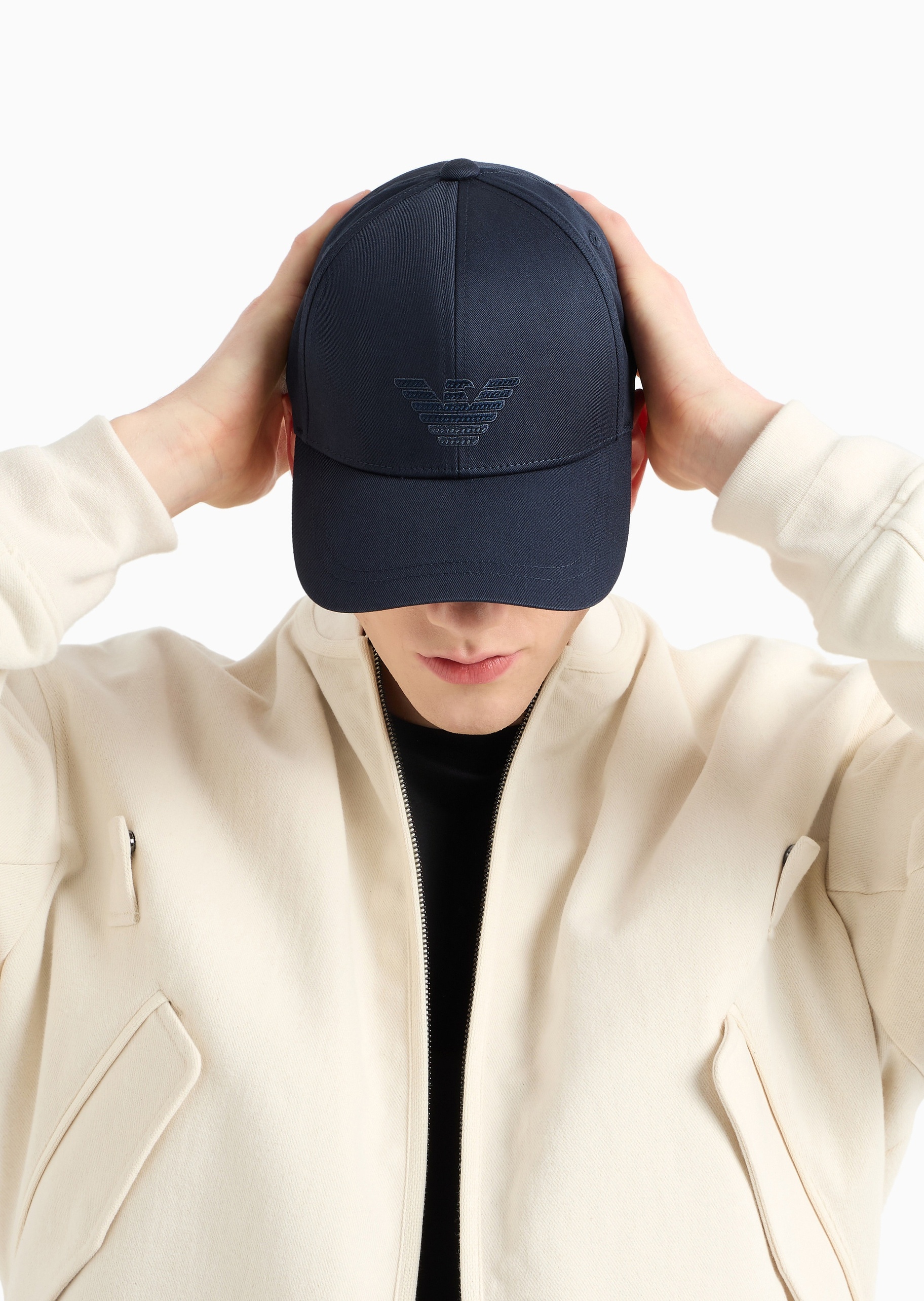 Emporio Armani 男女同款全棉封扣圆顶弯檐波状鹰标沙滩帽