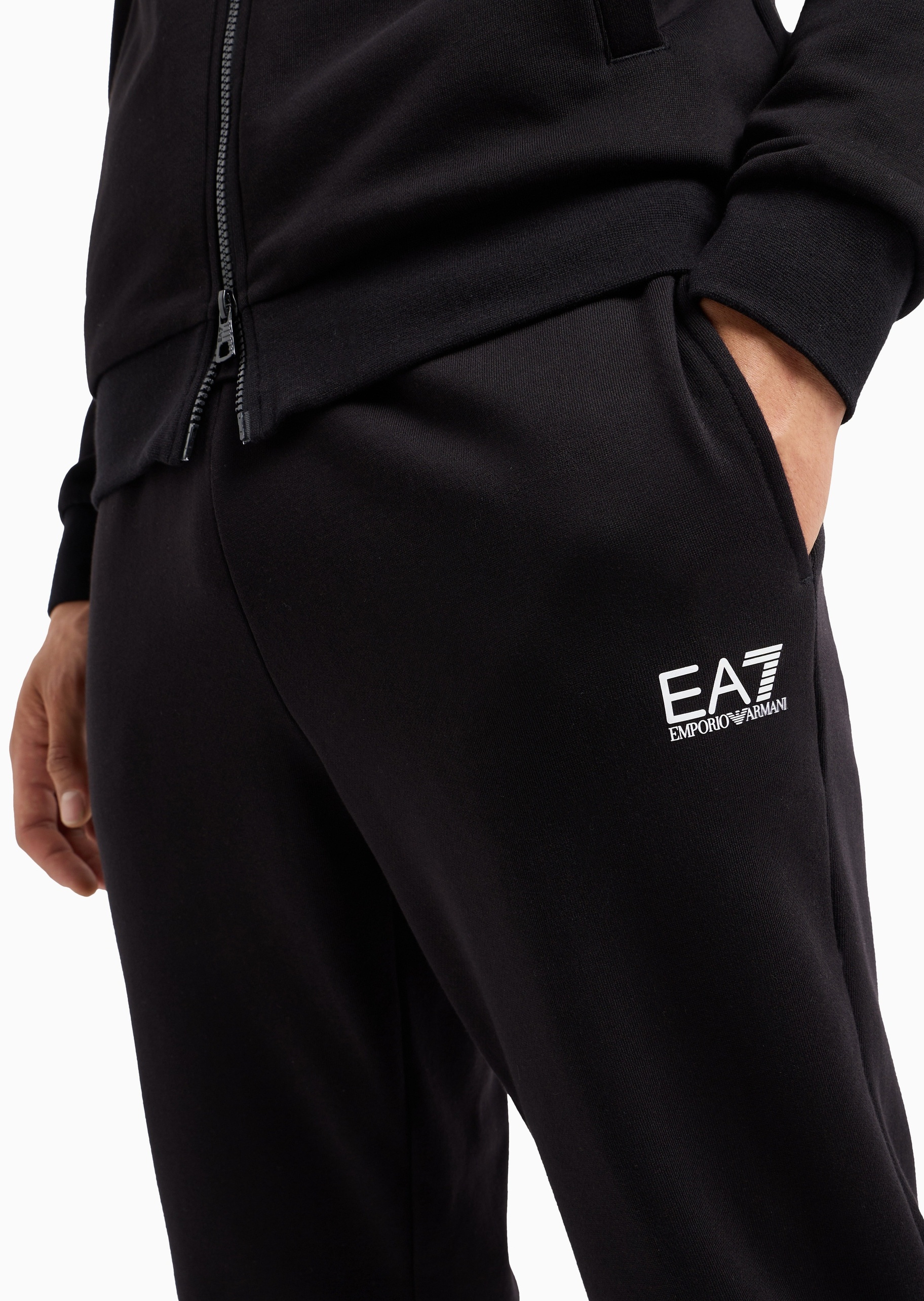 EA7 男士棉质连帽开衫束脚卫裤健身训练运动套装