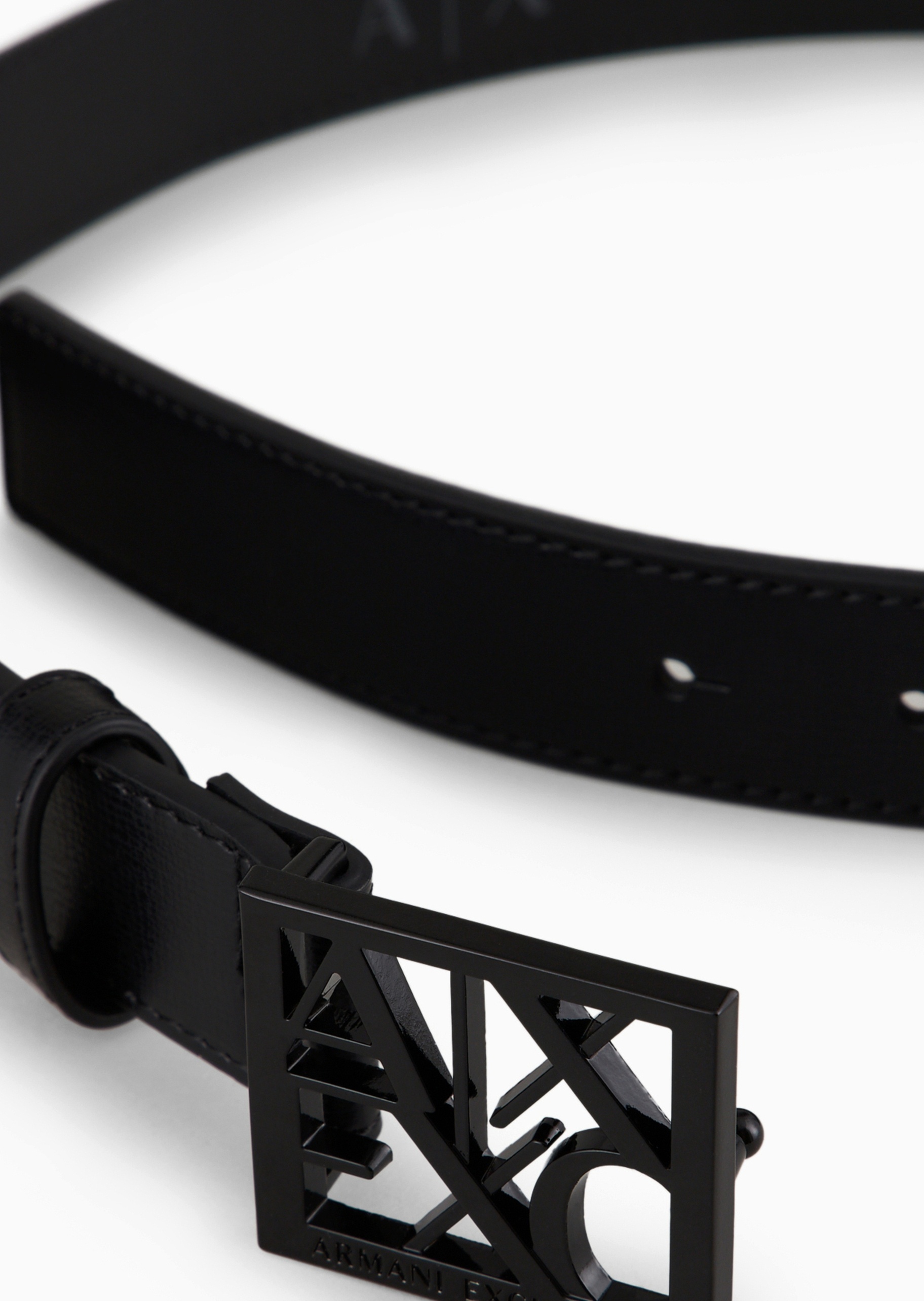 ARMANI EXCHANGE 女士镂空字母带扣可调节时尚板扣腰带