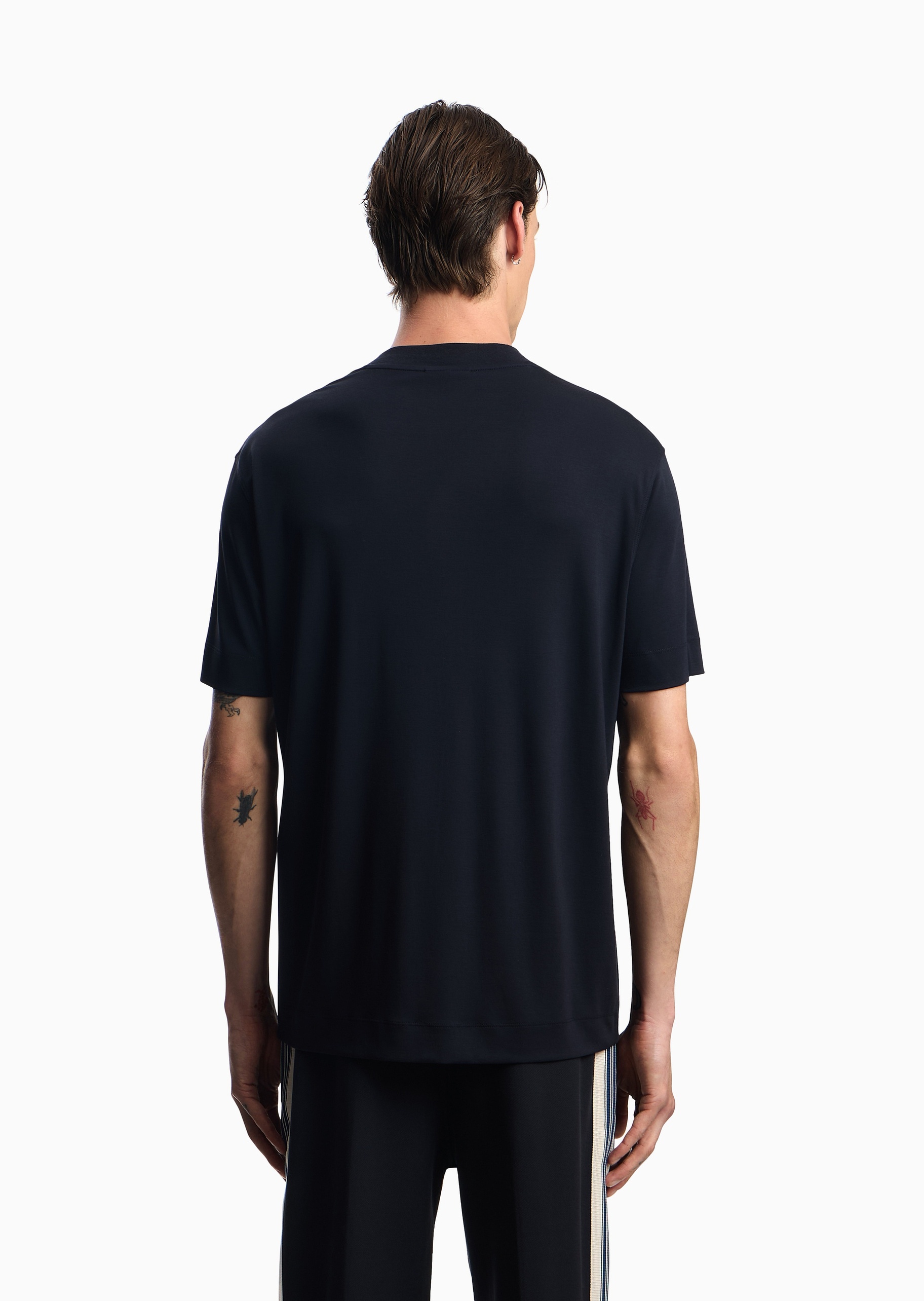 Emporio Armani 男士莫代尔弹力合身短袖V领T恤衫