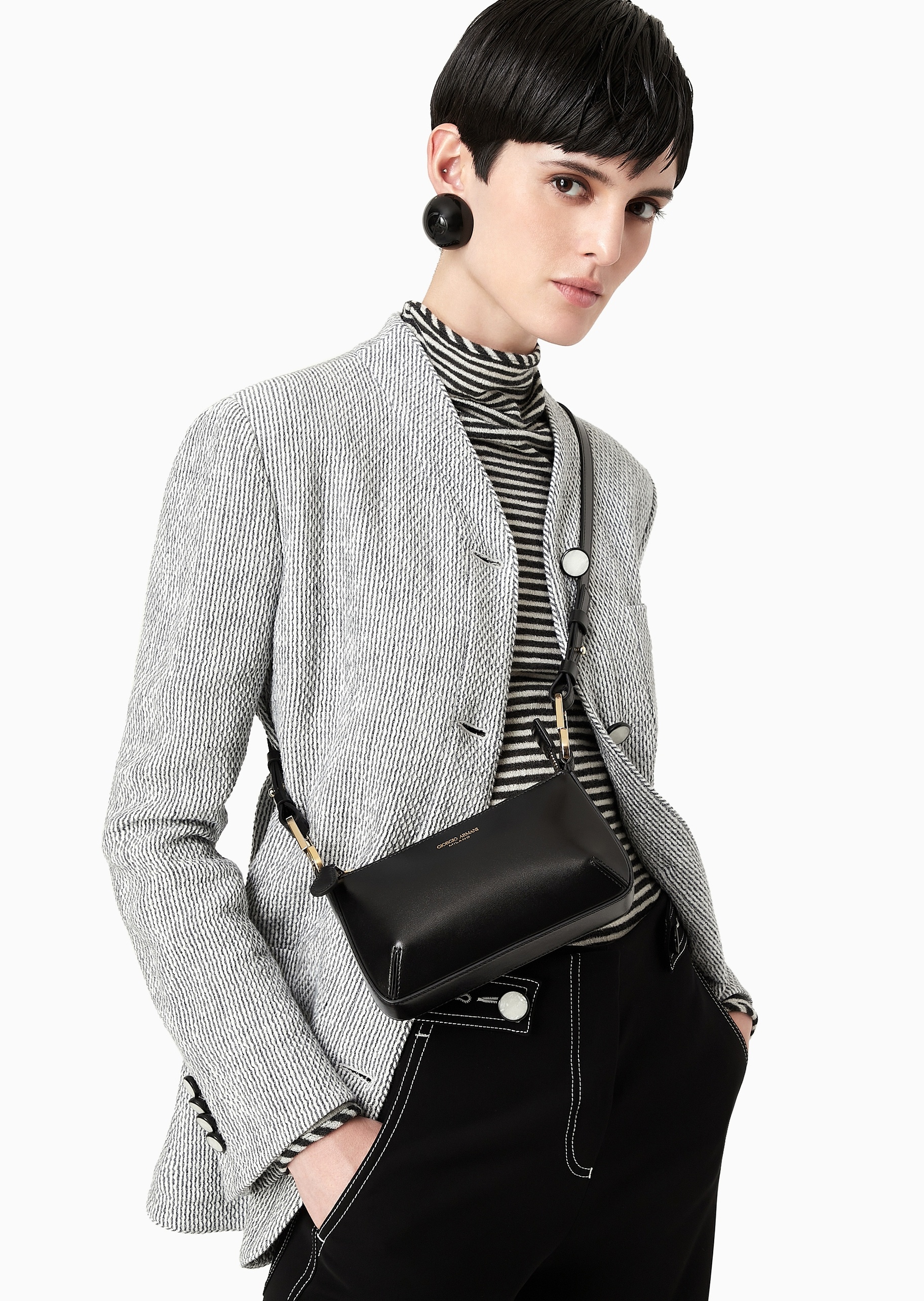 Giorgio Armani 女士牛皮革迷你拉链可调节手提单肩斜挎包