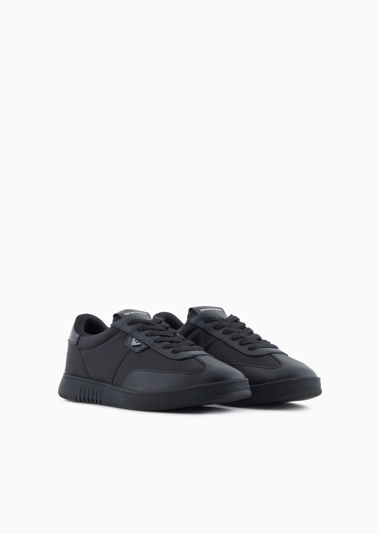 Emporio Armani 男士系带低帮平底纯色休闲运动鞋