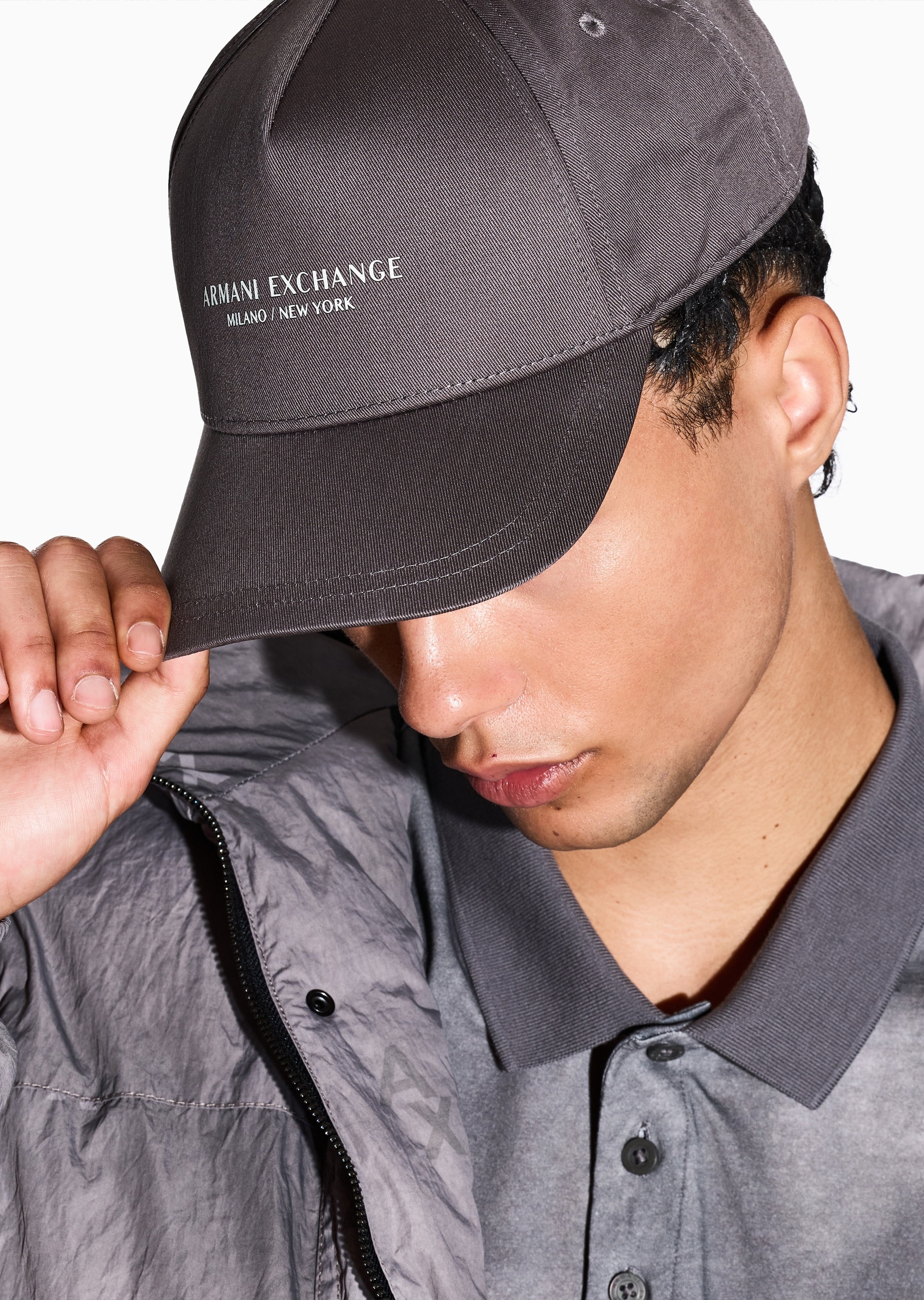 ARMANI EXCHANGE 男士纯棉排扣圆顶弯檐标识印花棒球帽