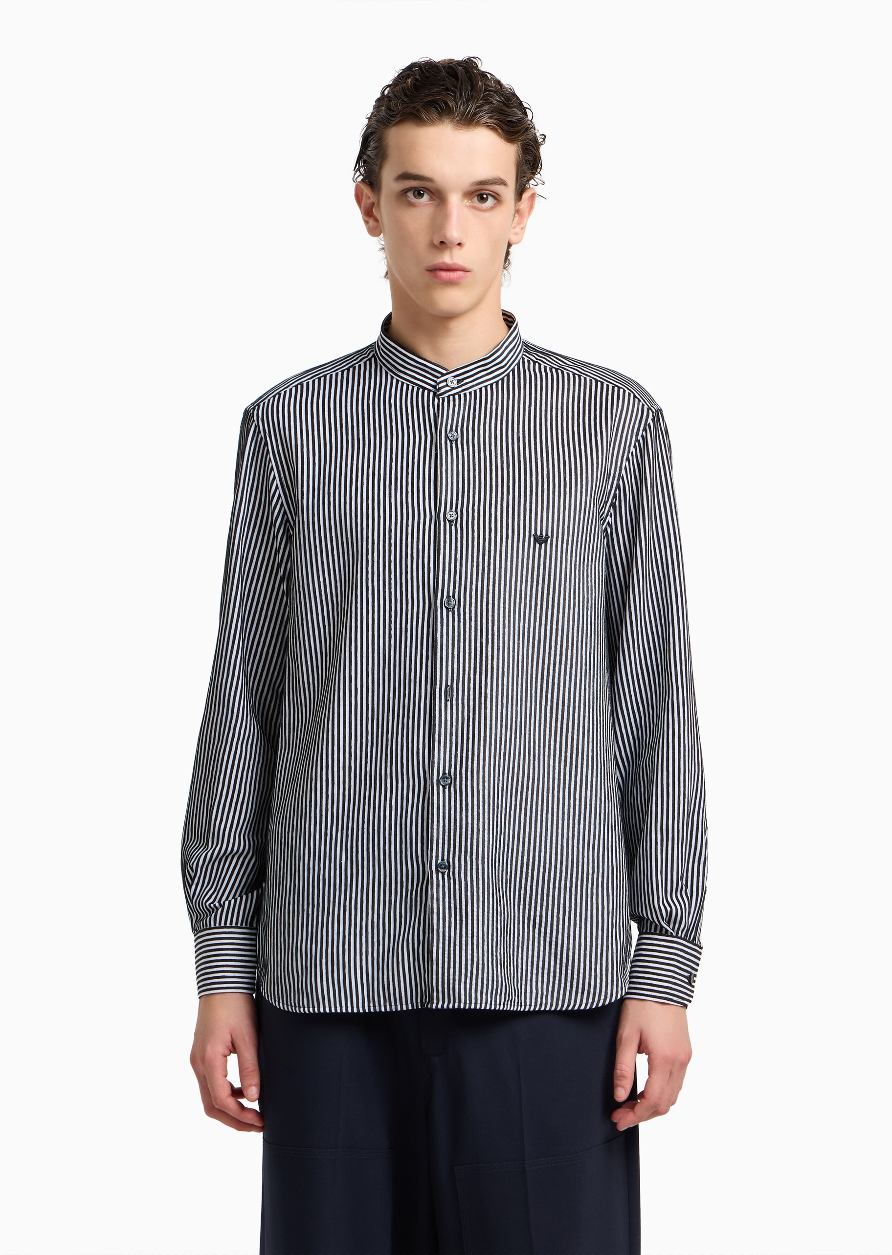 Emporio Armani 男士长袖小立领竖条纹纽扣门襟衬衫